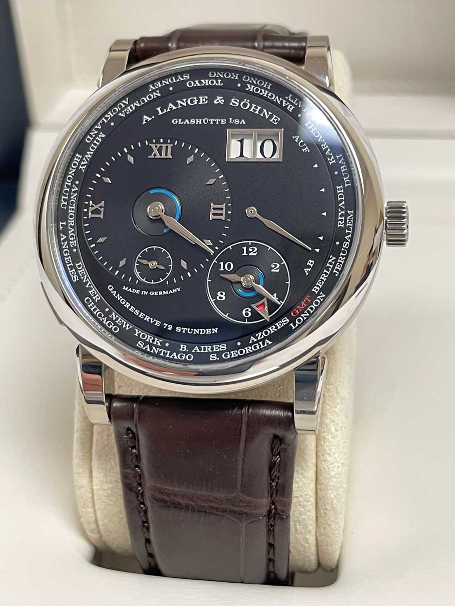 May be an image of wrist watch and text that says '日: O ENCAS OXOT OH 'ΌγΟΩν νΩ A. .LANGE ど GLASHUTTE 8 SOHNE VB LL ΧΥΜαИИи 10 AUF RRAAAAA DUBAI ΊΩΤΟΝΟΗ 1 IX L. RIYADH EM ANGELES…