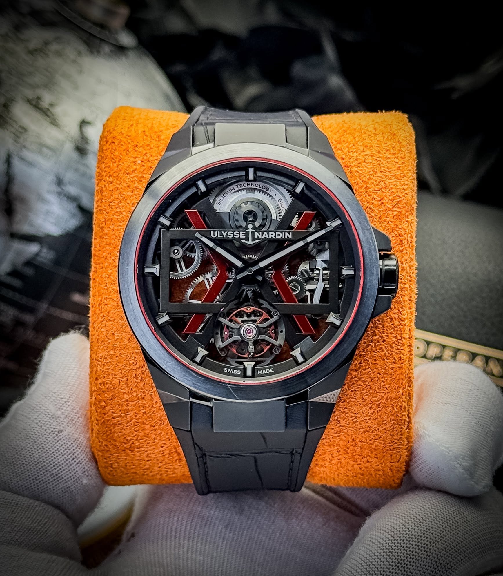 May be an image of wrist watch and text that says 'Y: AP ULYSSE ULYSSETNARDIN NARDIN 1 1 AmMA PETA SWISS mAPK'