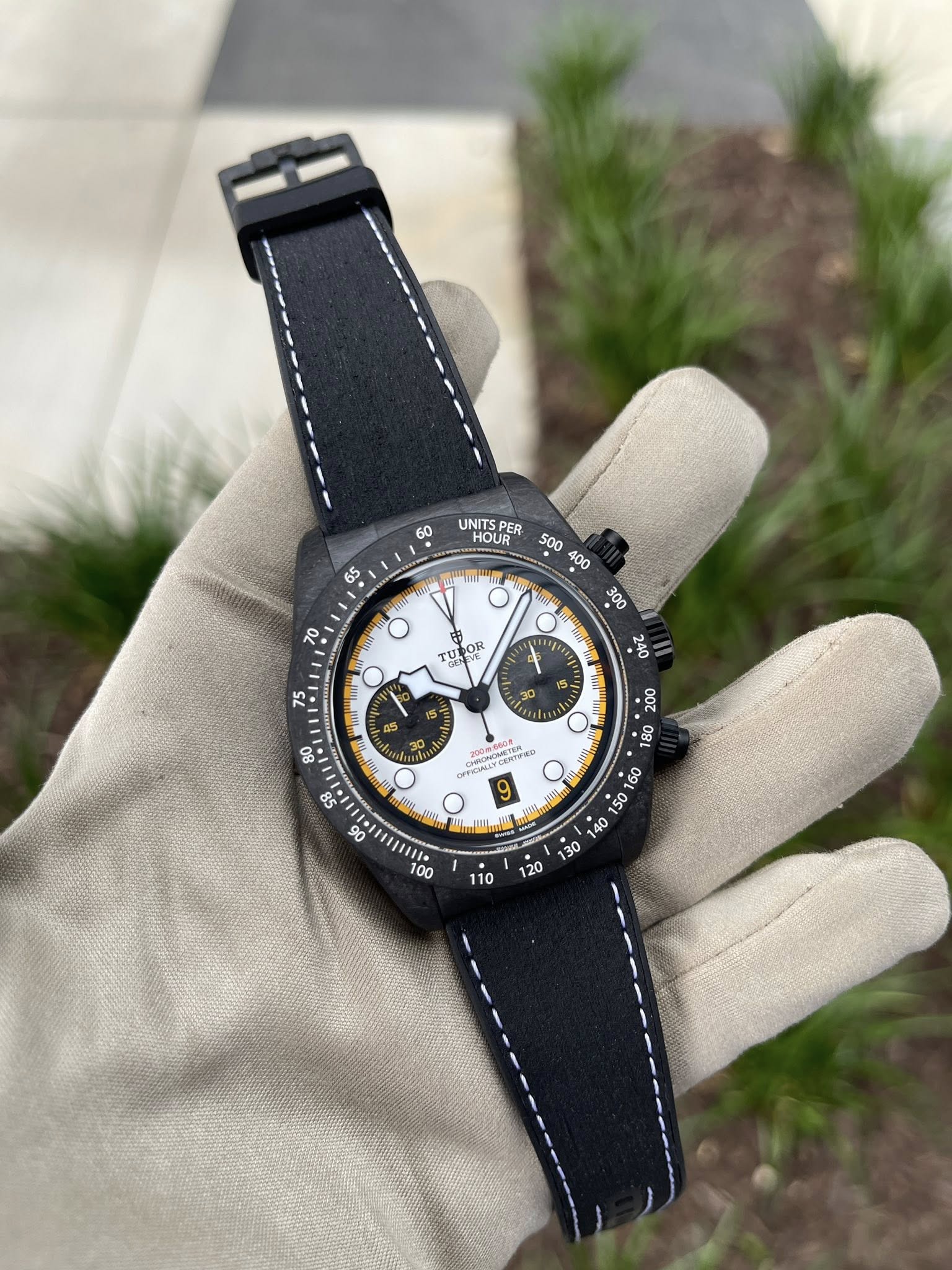 May be an image of wrist watch and text that says '60 UNITS PER HOUR O OR OR UL IN S A1 प AST 토통보 R i Ja ORONCERTPNS 9 開 200 B mmEl- '