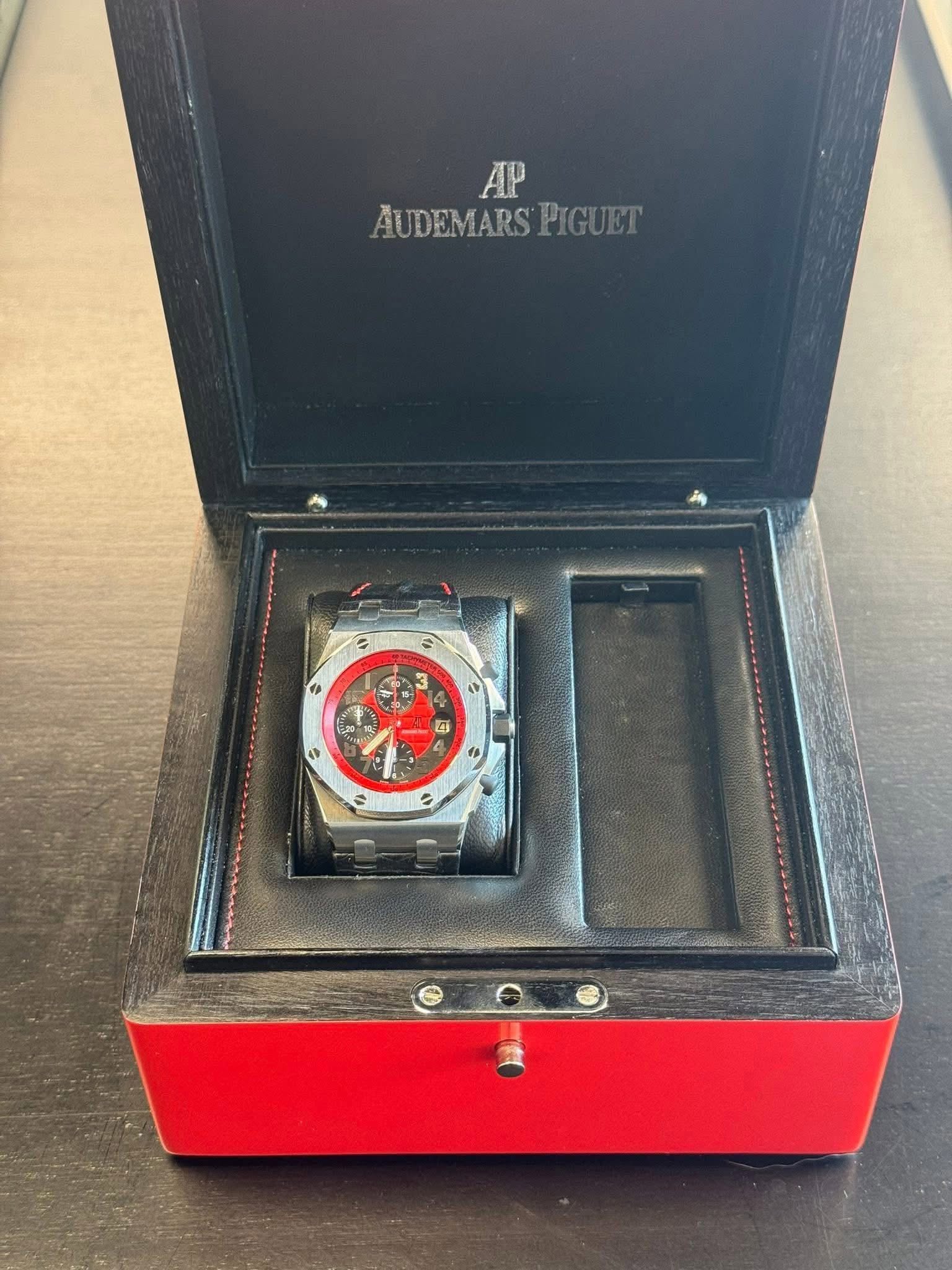 May be an image of wrist watch and text that says 'AP AUDEMARS AUDEMARSPIGUEI PIGUET 수 3 2 一 는 2 M G 零 - S 4 4 4 49 な 2'
