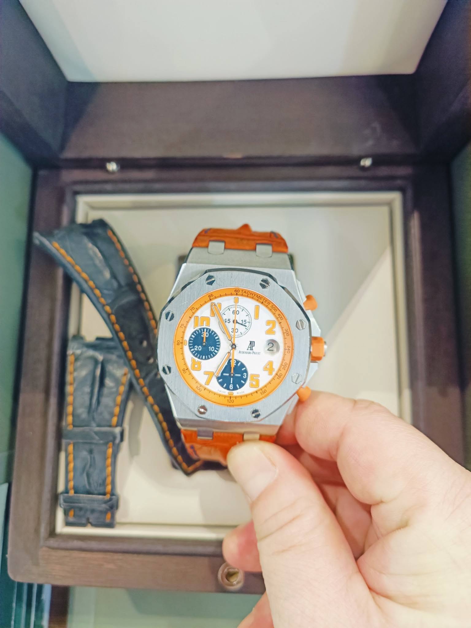 May be an image of digital watch and text that says 'In 45 15 ب T - tu L 10 ደጋግን 2 2i0 300 2 코4미 0 M0 6 100 わ 120'