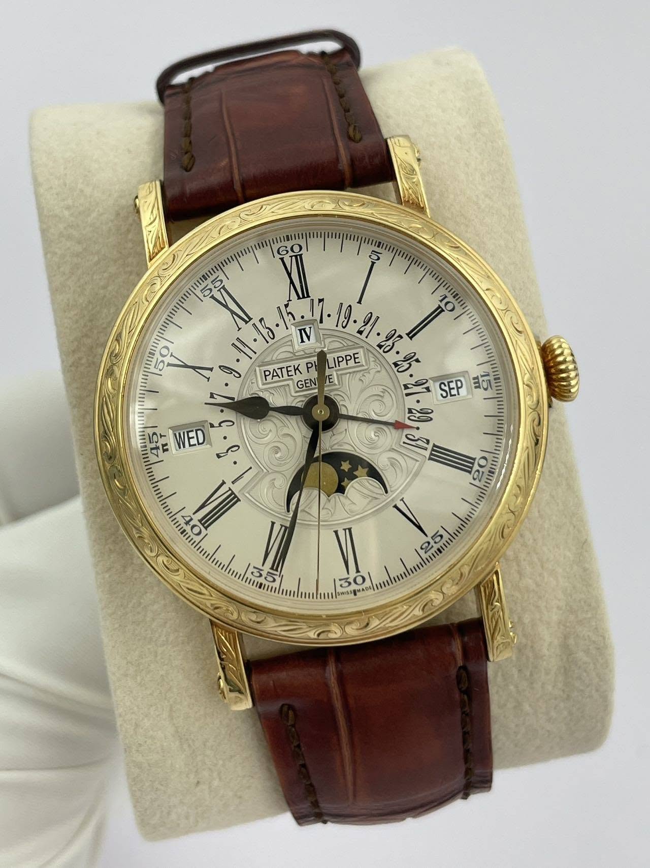 May be an image of wrist watch and text that says '60 月月 So HINU . IV PATEK PH PH LIPPE GEN EN 9 I SEP T त 드 WED ' SmanguADA'