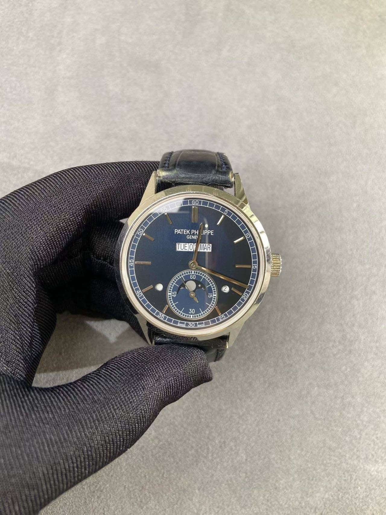 May be an image of wrist watch and text that says '60 s01 PATEKP PH PH JPPE GENEY TUEO MAR 2ር 60 a در 5 15 5 2 LU ? ی L ኢሜ mrrt 30 د T2 ॐ'