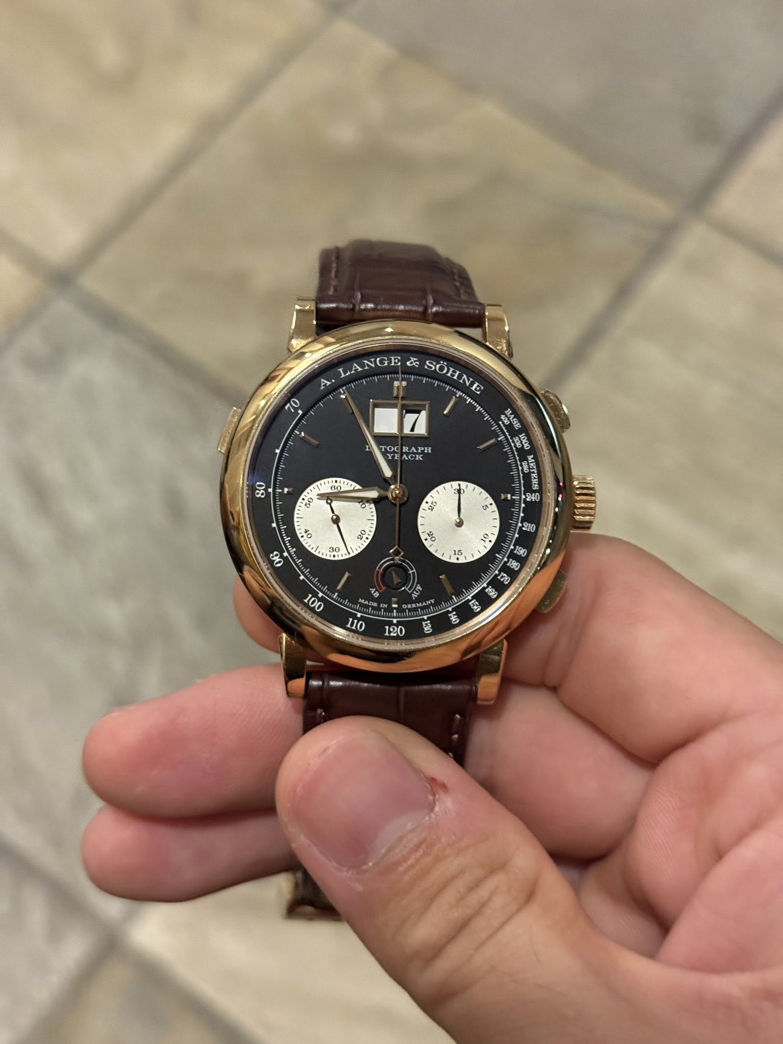 May be an image of wrist watch and text that says 'جم LA NGE& 次 SOHNE dRAPH 80 כי ب ್ೈೀ . 美 8 9 V H '