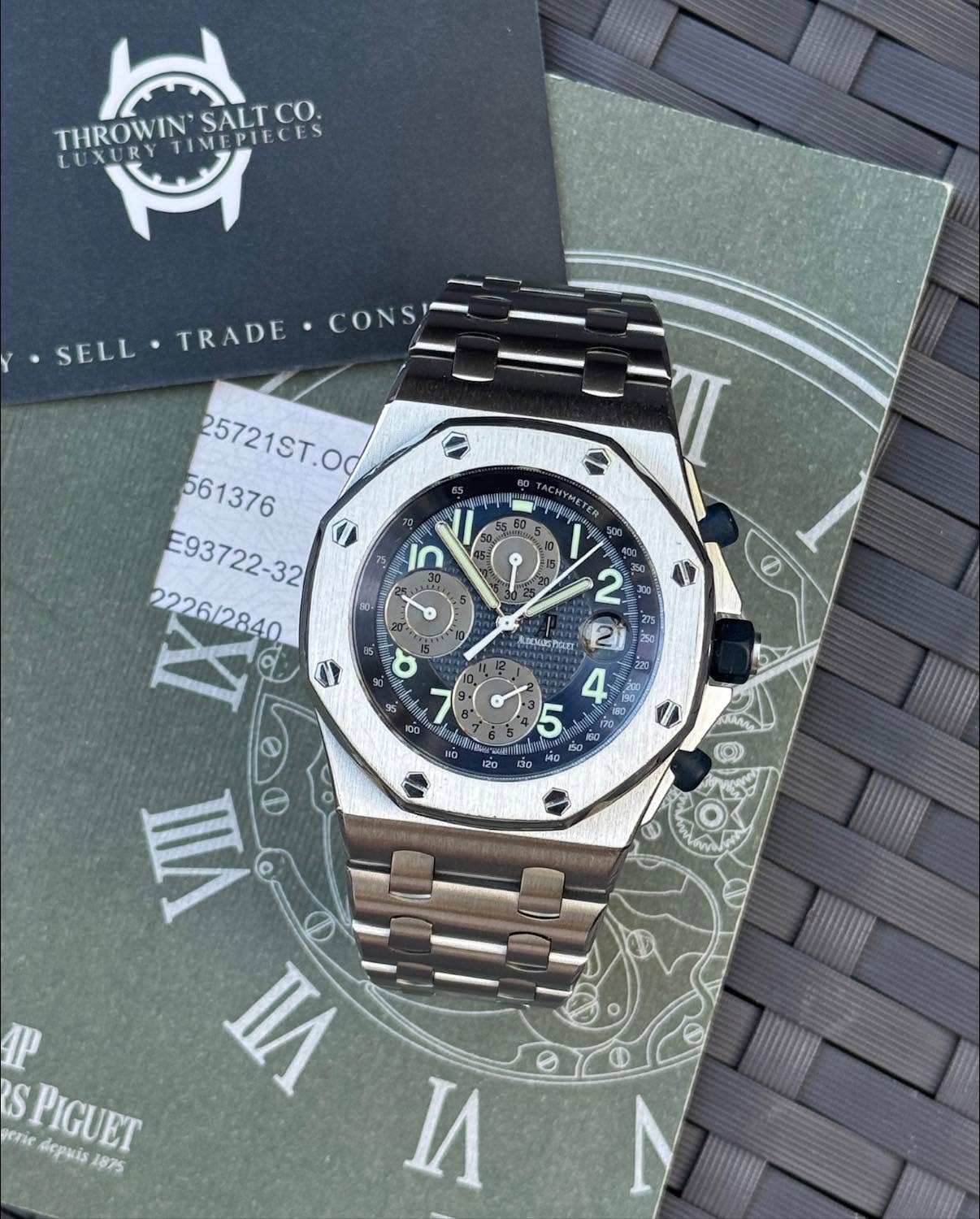 May be an image of wrist watch and text that says 'THROW IN'SALTCOS SALTCO. MEPIECES LUXURY .SELL TRADE 25721ST. E93722-32 2226/2840 ሠዋ pnopa HYMET 名身 የዓስ 50 15 ن In م 2 ป ล้อก…