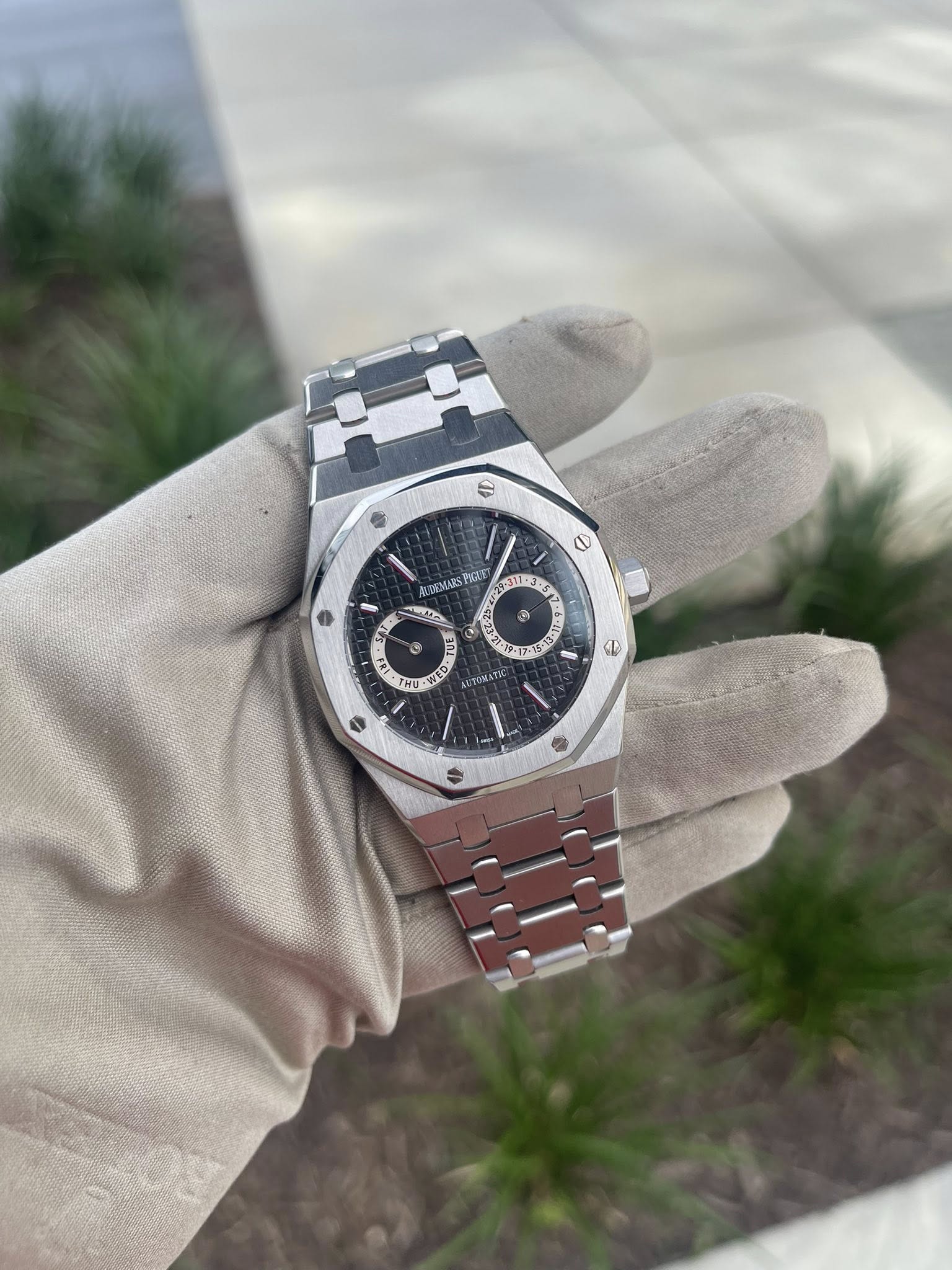 May be an image of wrist watch and text that says 'e ALDEMARS PIGAT KAT B - 103:6 tS 7 1 U 1番 작 e'