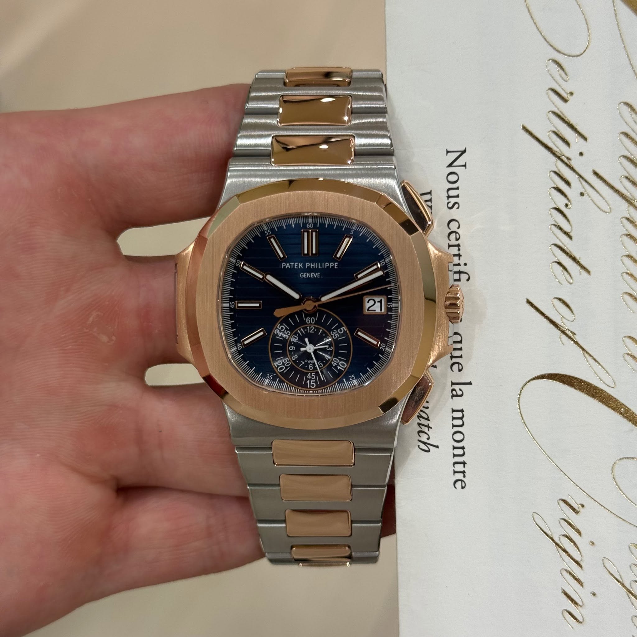 May be an image of wrist watch and text that says '21 גיען Nous certifmpque YID cerrifi Derlificale ู la amontr montre atch'