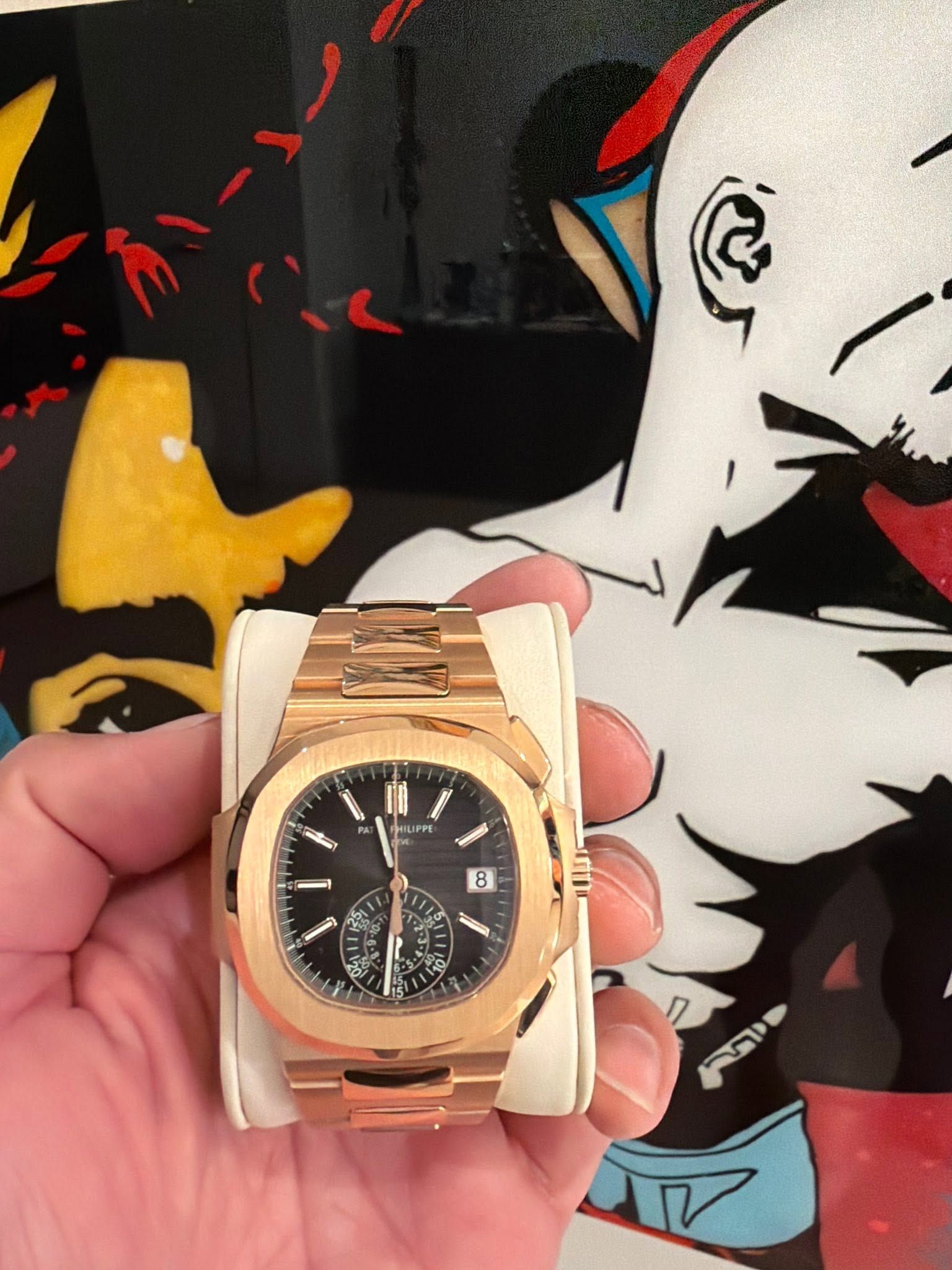 May be an image of wrist watch and text that says 'ግ HLIPPI 8 1ዊ S 1o'