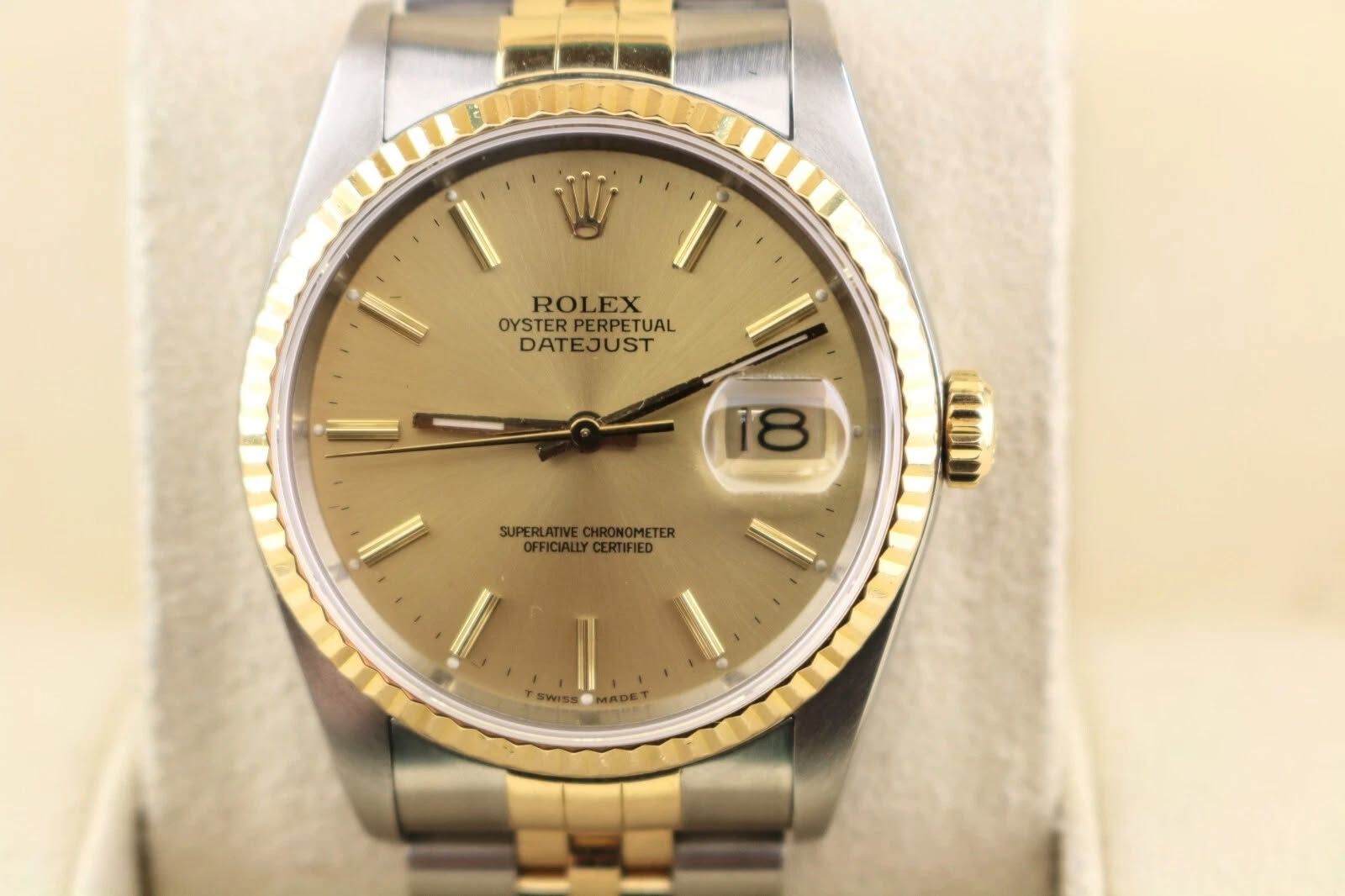 No photo description available.