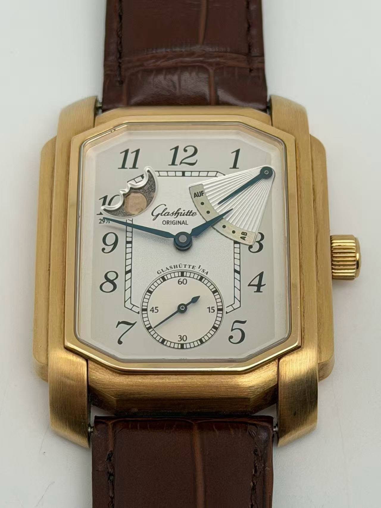 May be an image of wrist watch and text that says ' Glashitte ORIGINAL 29 29 9 ထ AB GLASHUTTE SHUTTE ISA GLASH 60 I 意数 45 V III A 30 量募! 15 I 5 H A'