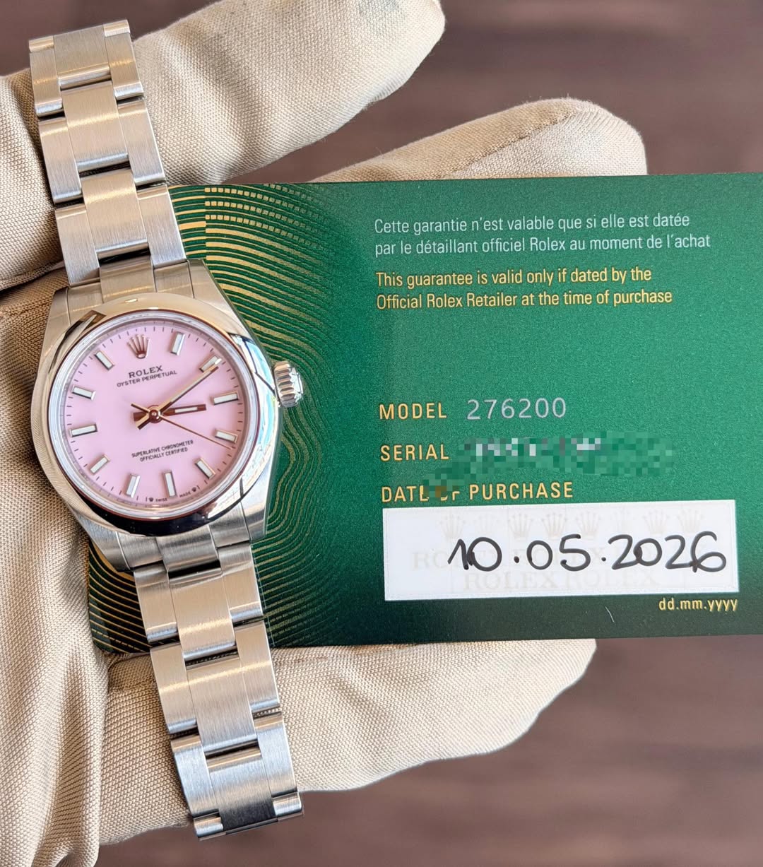 May be an image of wrist watch and text that says 'Cette garantie T'est valable que Si elle est datée par le détaillant officiel Rolex au moment de 'achat This gua antee valid only…