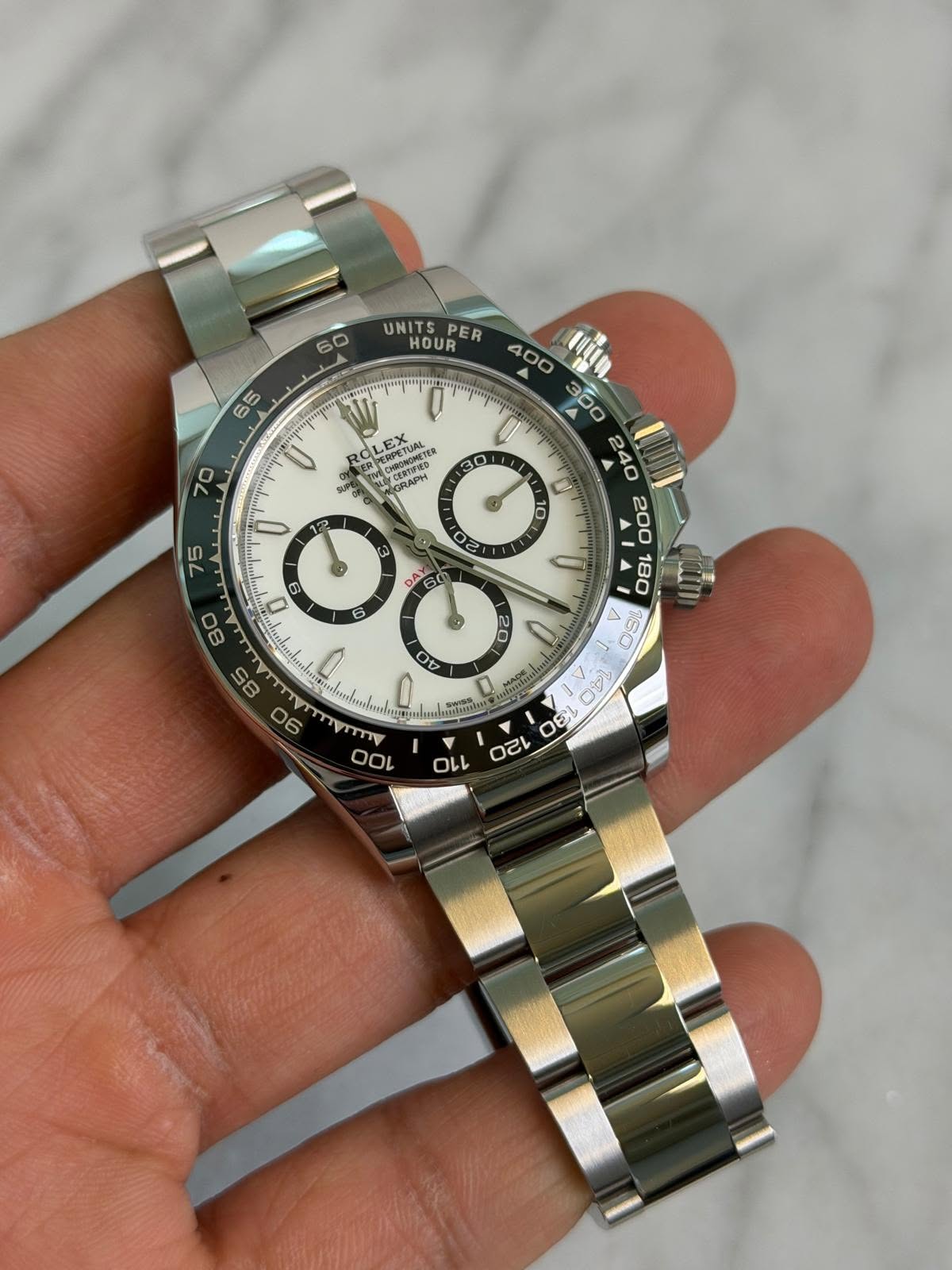 May be an image of wrist watch and text that says '60 UNITSPER HOUR UNITS PER 65 U' ROL GLEX ERDERPETUAL 1weco EX PAETES RONOHETE ر 文 CRLAPH 70 30 ٨ 1D ASO DAY OV SATN 06 د 100…