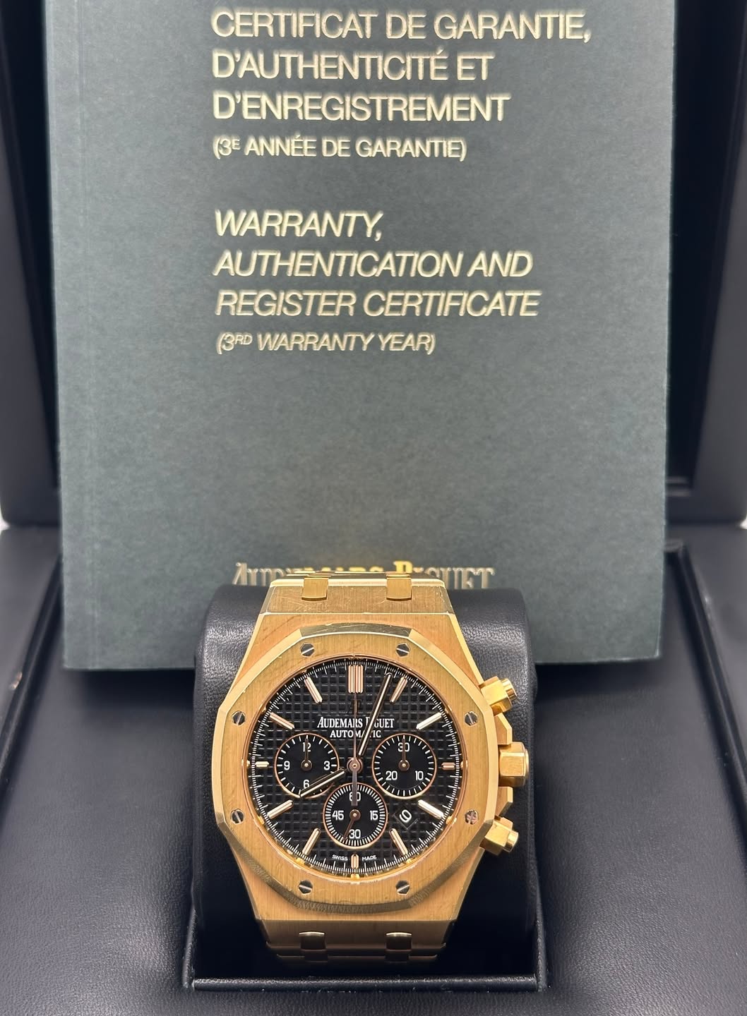 May be an image of digital watch and text that says 'CERTIFICAT DE GARANTIE, D'AUTHENTICITÉ ET D'ENREGISTREMENT (3E ANNÉE DE GARANTIE) WARRANTY, AUTHENTICATION AND REGISTER…