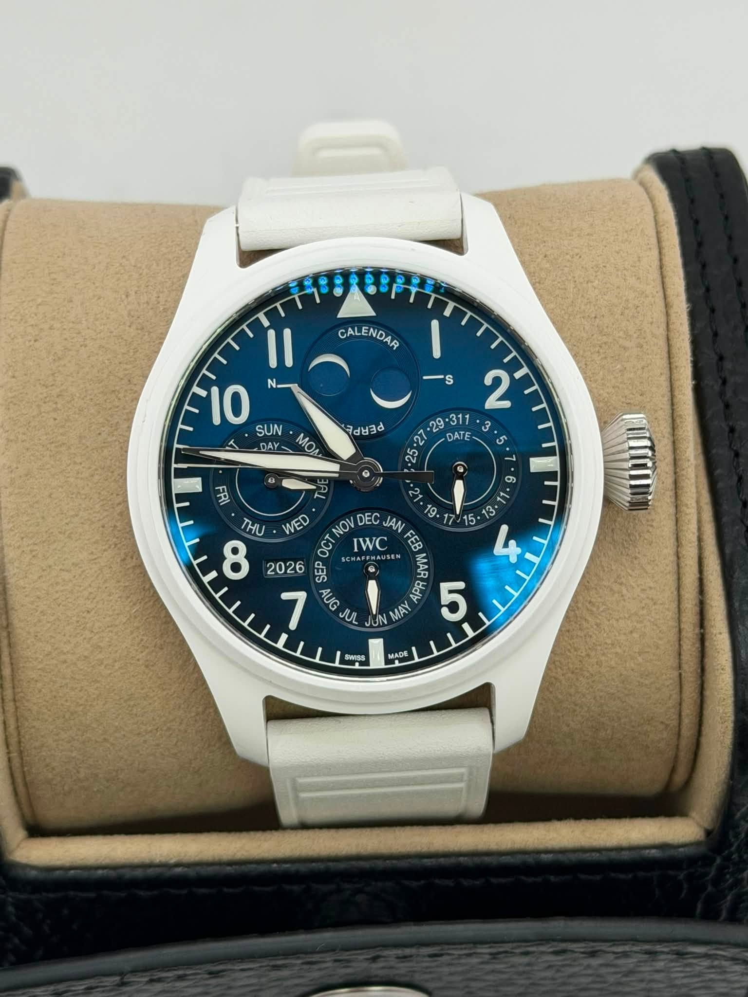 May be an image of wrist watch and text that says 'CALENDAR CALE ENDAR S S 11 10 N. SUN MO DATE خاا THU 8 5* ရာ WED 19. NOV DEC JAN OCI IWC FEB 2026 မ္တ MAR 7 JUL JUN UG PR 5…