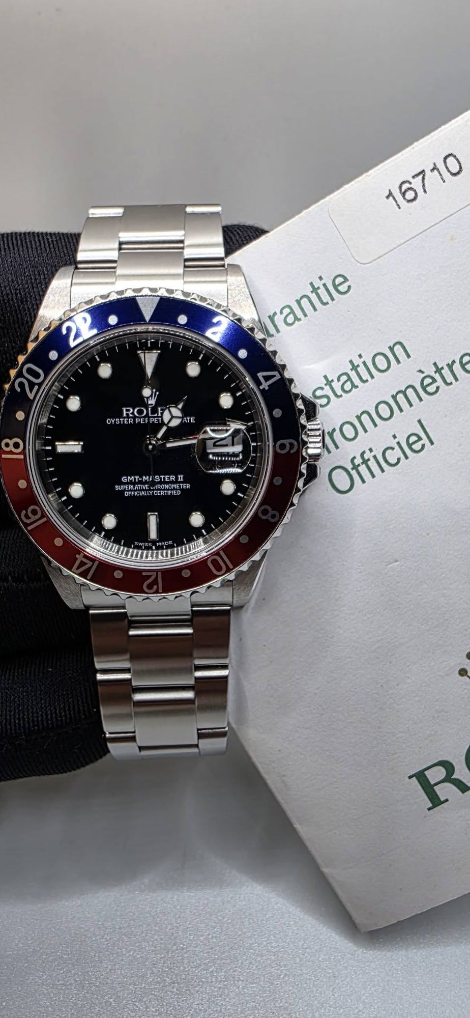 May be an image of wrist watch and text that says ' ROLE PEF RO OY3 TERPE 0 지 2 rantie rantie station Aronometre Officiel Serrtend Camem CMT- OMT-M/STERII MESTERII FORTRE הדזיום…
