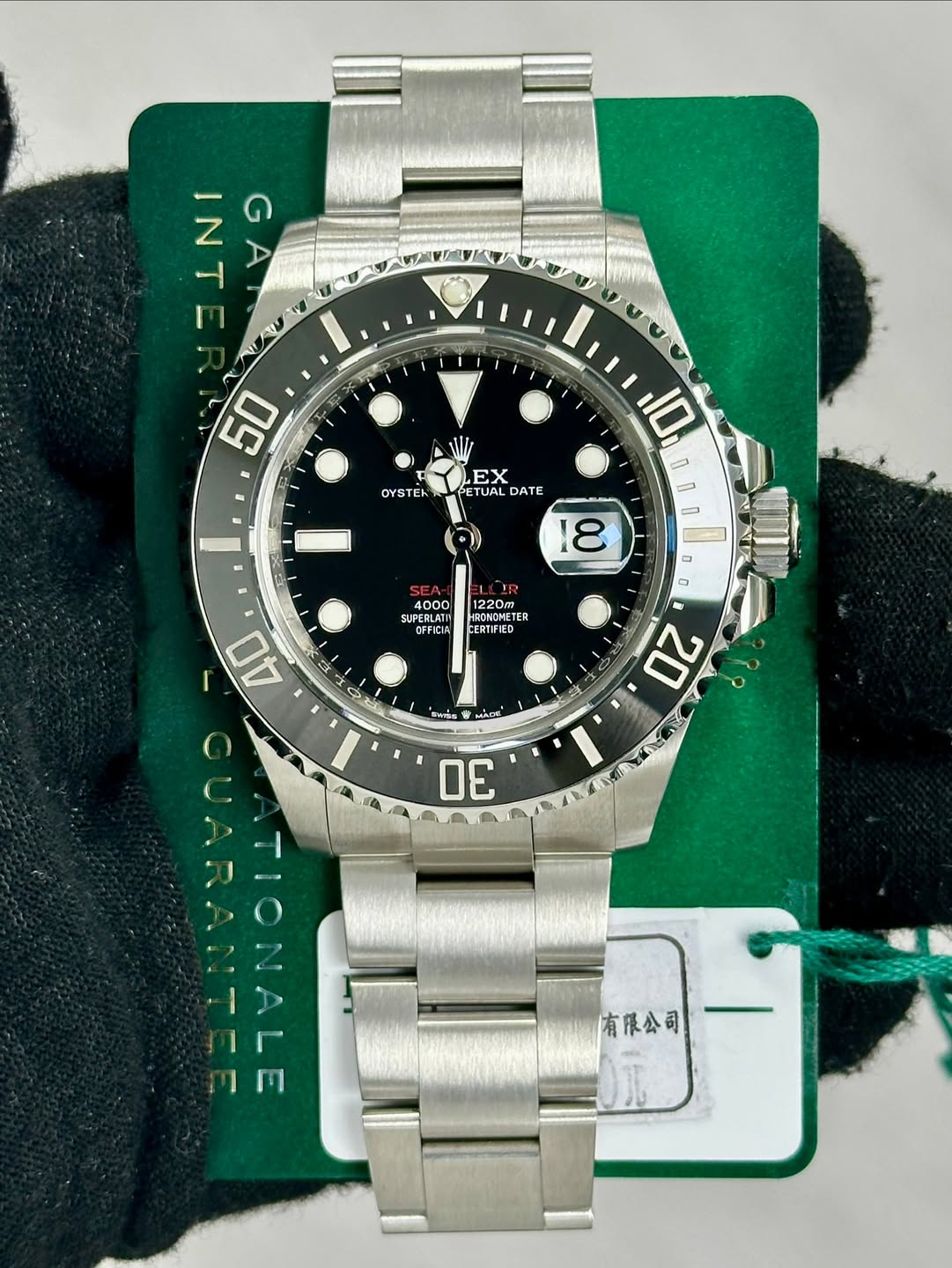 May be an image of wrist watch and text that says 'INI 50 OYSTEK MIz EX TUAL DATE 10 ၁ 18 SUPERLATI SUPESLATH OFFIDA 0 1220m HRONOMET SOMONE 1220m ETER ERTFIED ERTFIED 與~ SwáS MADE…