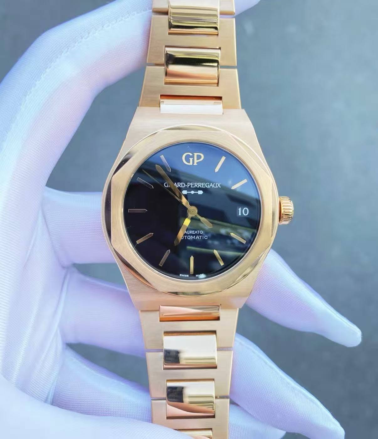 May be an image of digital watch and text that says 'GP G ARD-PERREGALIX 10 UREAT EAT TOMATI 0 WSs'