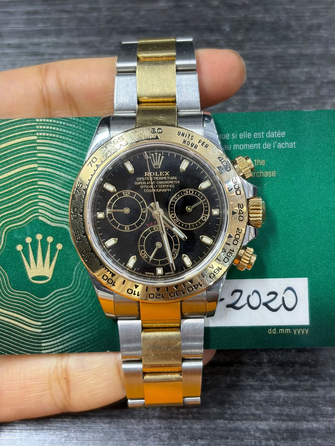 May be an image of wrist watch and text that says '60 65 70 ROLEX GISTER YSTERPERPETU ERPETUAL SLPERLAN CEFIDAL COSINGRA GOSIh. 75 12 the chase UNITS uesielledatée e Jesi SI…