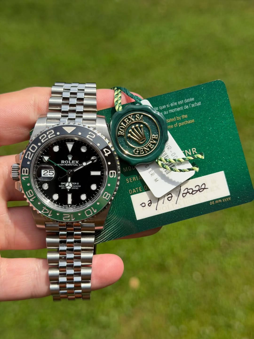 May be an image of wrist watch and text that says 'مود le que elle to datee achat a au moment e petedoythe fated atedbyh purchase the meo ROLE SL ት じ ラ 4 RO ROLEX فهن 25 NR CHT…