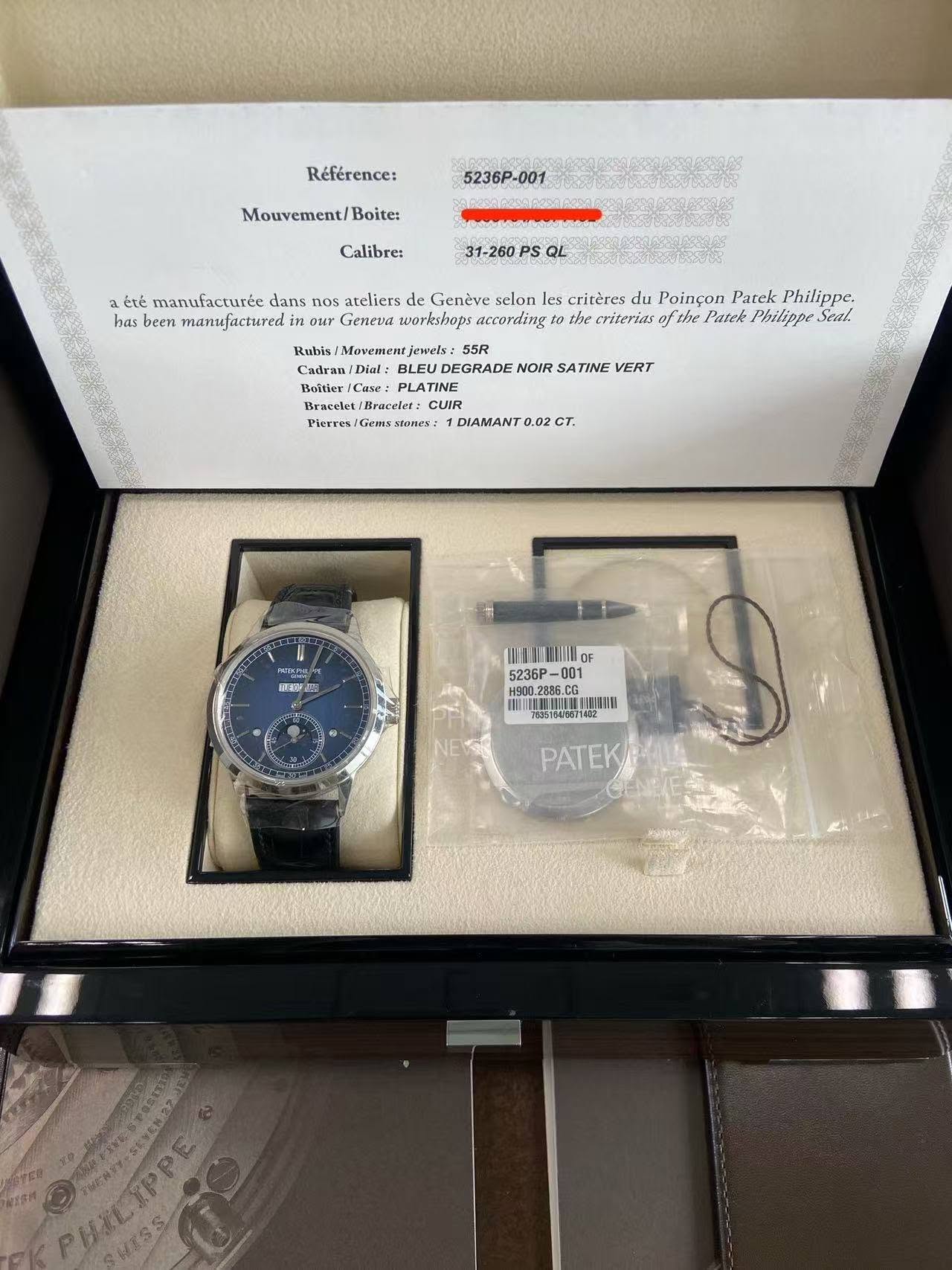 May be an image of wrist watch and text that says 'Référence: Mouvement/ Boite: 5236P- Calibret 31-260PSQL PS QL 31-260 aété manufacturée dans nos ateliers Gendve selon les…