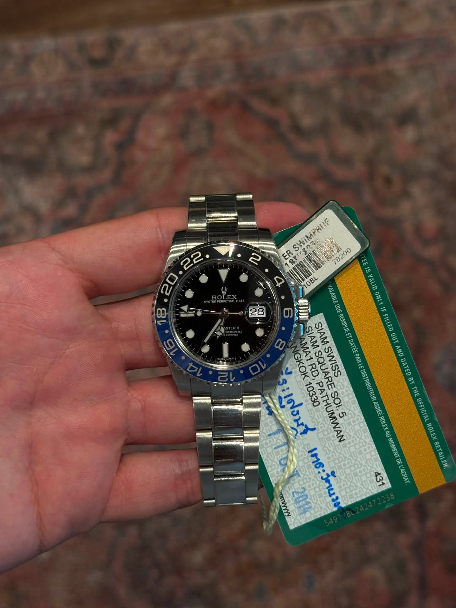 May be an image of digital watch and text that says '- 2 22 20. SWIMPRUF 莓系祥 78200 18 IS 10BL VALID ONLY 轉川 FILLED SAMA SIAM อยา TAN AND GKOK MA1 חסרל SQUARE SWISS SWISS DATEDB…