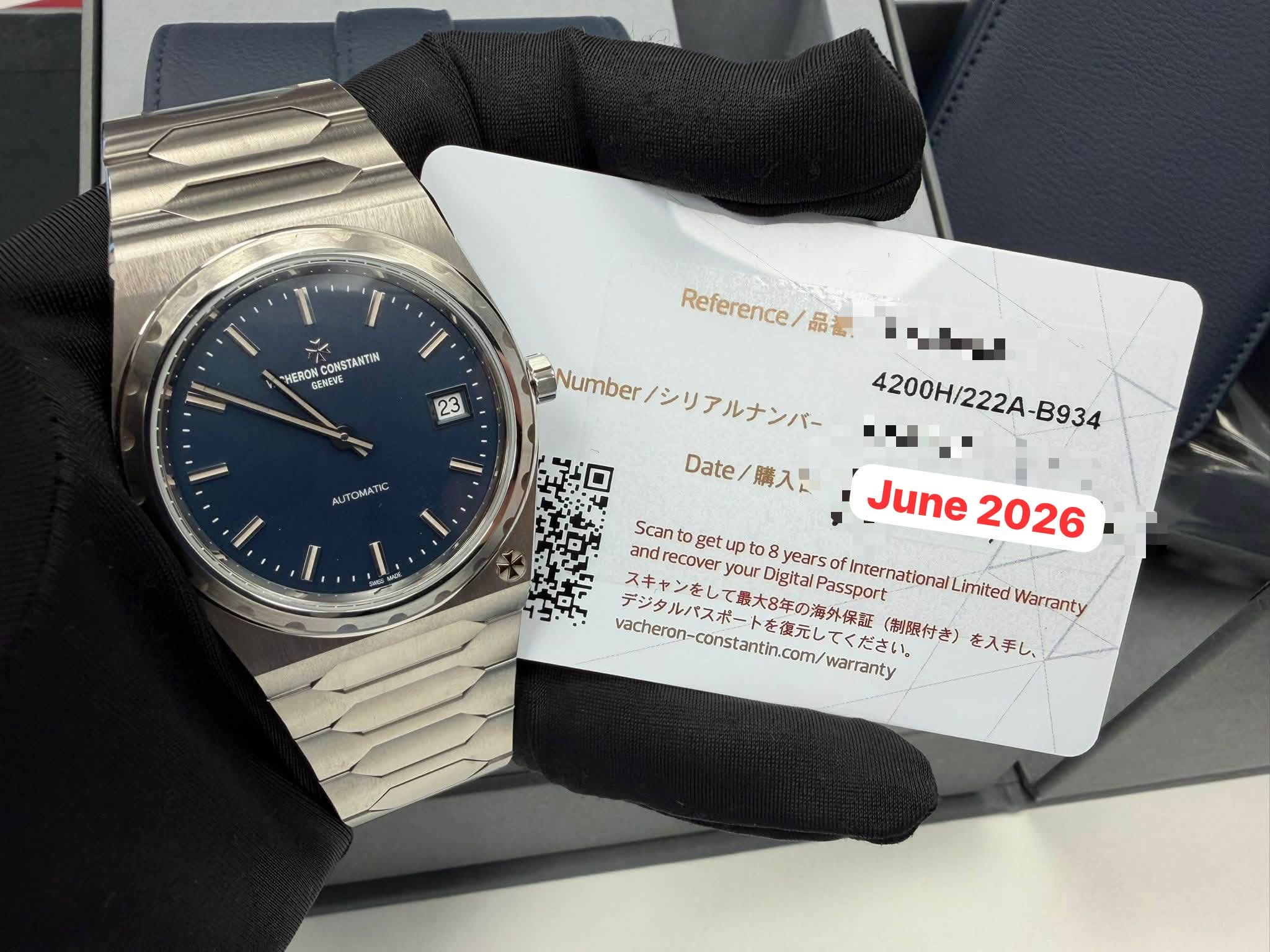 May be an image of wrist watch and text that says 'I HERON GENEVE CONSTANTIN I 23 AU ITOMATIC مسا 4200H/222A-B934 / Reference/ 品都 Number/シリアルナンバー Number シリアルナンバー ניואוה Date/購入県…