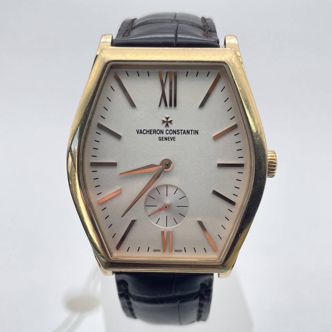 May be an image of wrist watch and text that says 'VACHERON VACHERONCONSTANTIN CONSTANTIN GENEVE SWISS MAΕ'