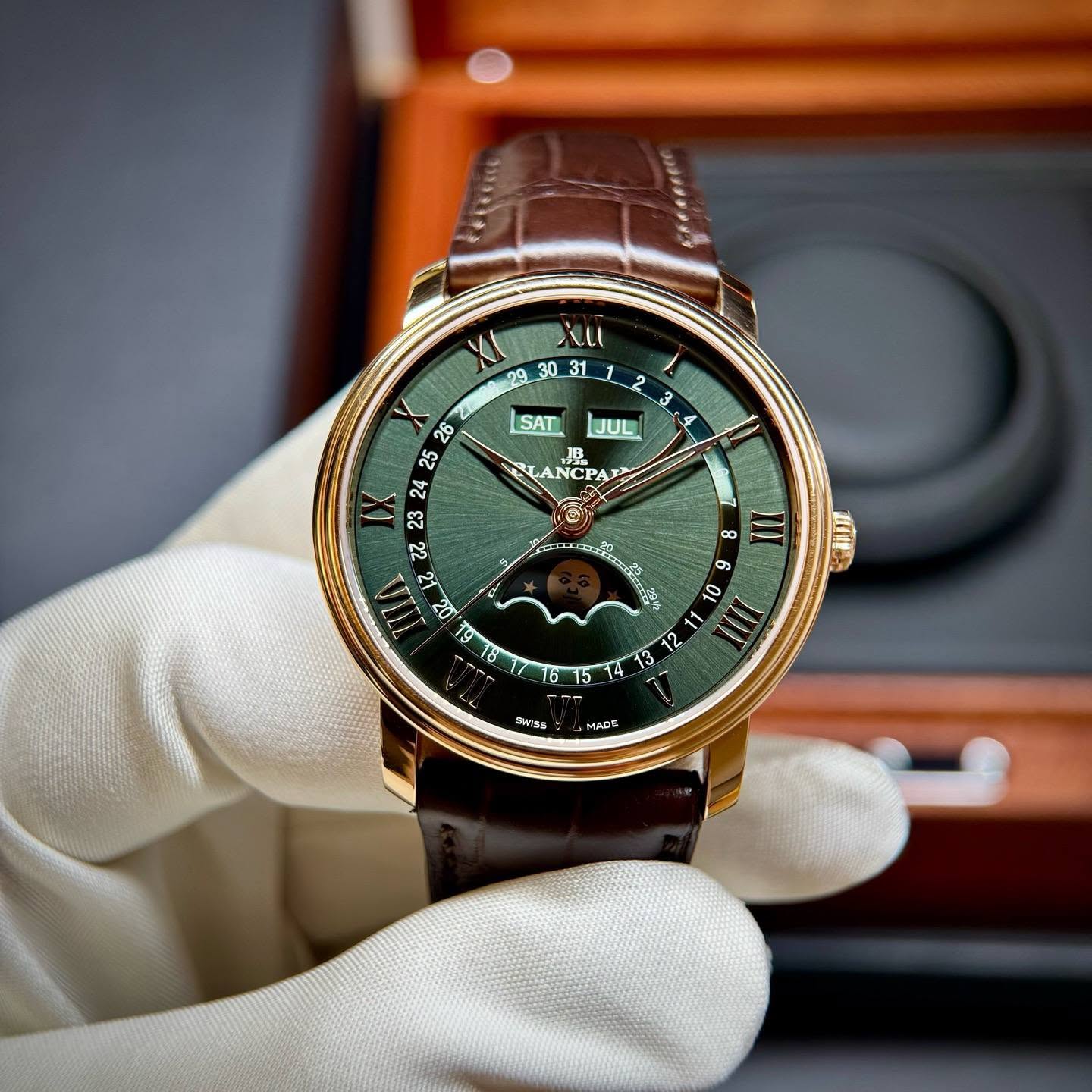 May be an image of wrist watch and text that says 'XI Xul SAT JUL 風 ALA ALANCPA CPA TM CPA X ឧ FU mIE စေ 12 615_ ちんち格 MBAK'