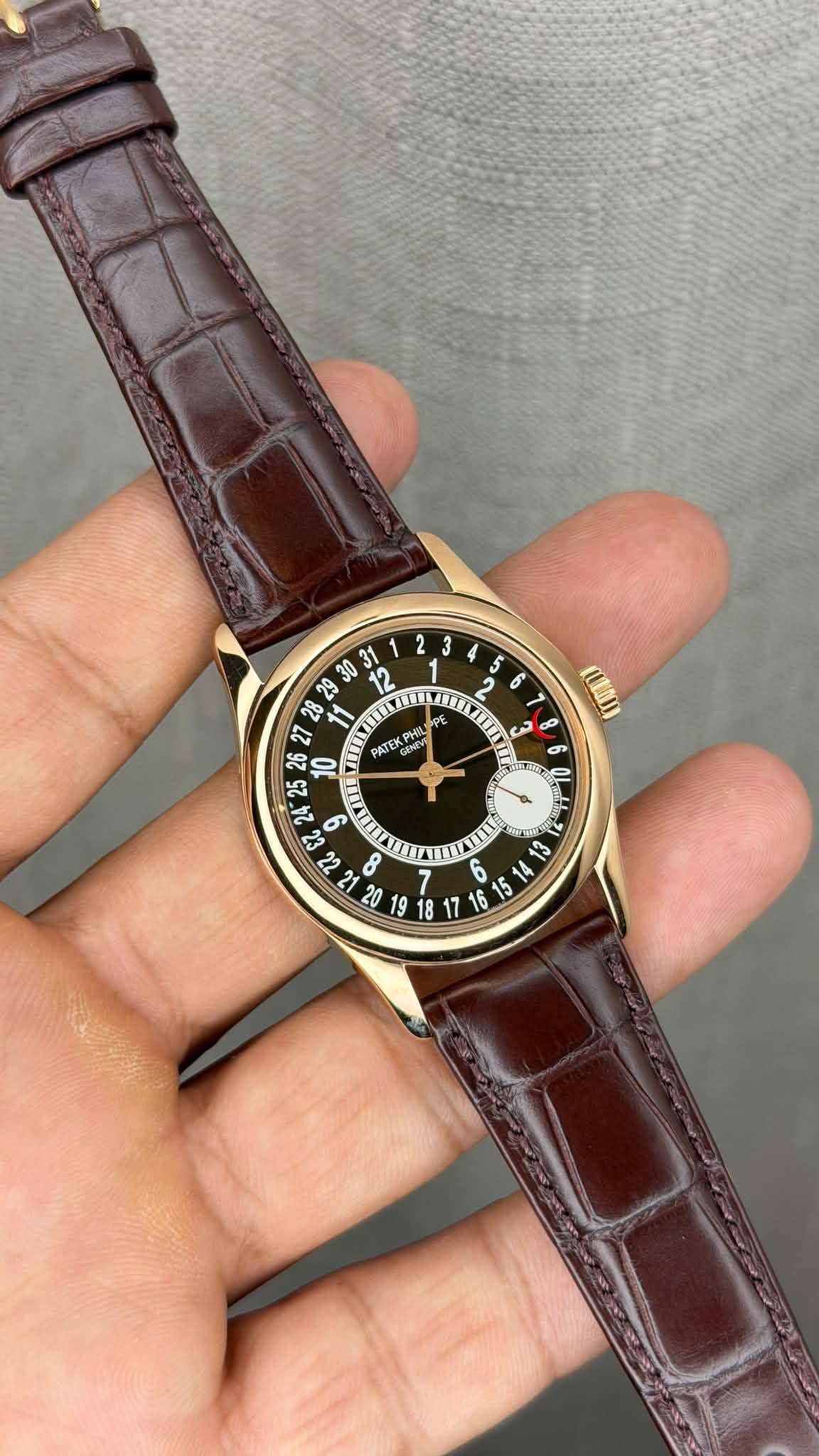 May be an image of wrist watch and text that says '1 5 2 opt set عم PATE PAIE CHMENS un 0 ه و ن حام 22 B 0 عد 6 - B0'