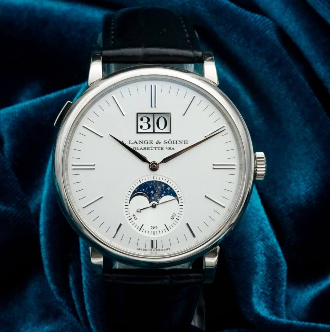 May be an image of wrist watch and text that says '30 LANGE LANGE&SOHNE 歌 SÖHNE GLASHÜTTE ISA 三 WW 40 6 A さ 0금 30 MADK 40 AO GERMANT'