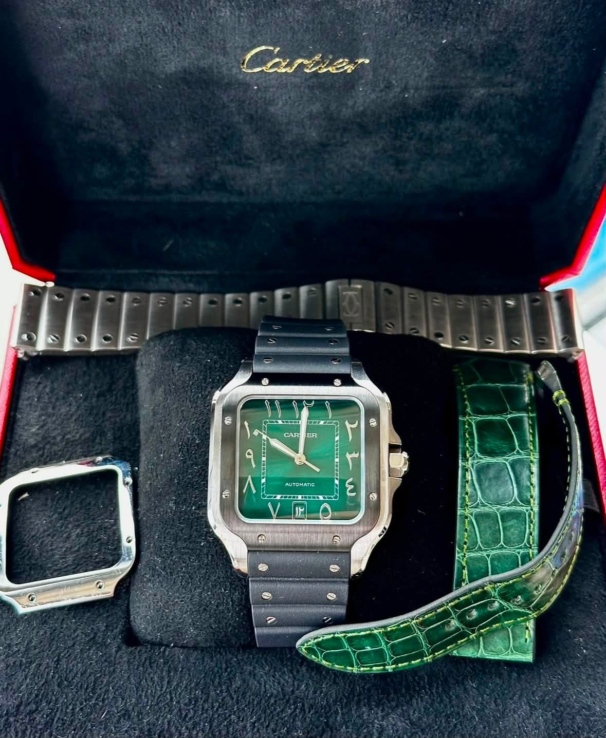 May be an image of wrist watch and text that says 'Carcier e CAT ER 8 ۹ ۳ 合 AUTOMATIC ٤ 6 6 IF'