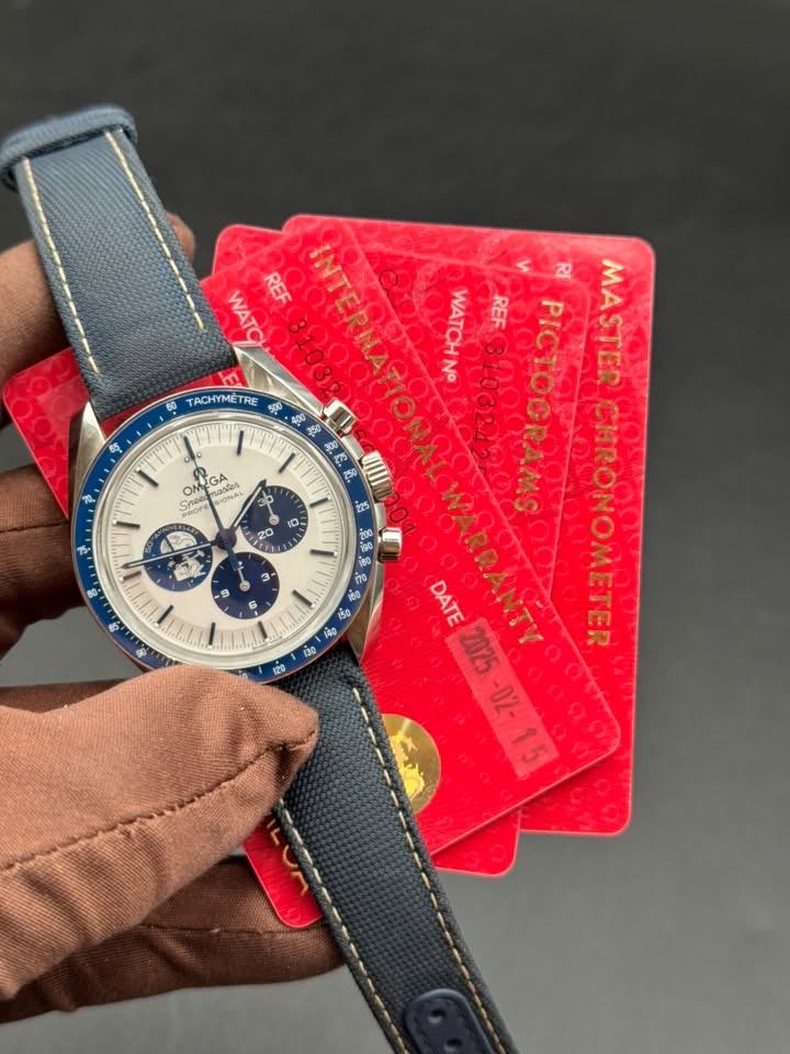 May be an image of wrist watch and text that says 'មុ कै ON KGA ម CNAL S/ee PNOFE ۷ RI WATC REF 81030 INTERNATIONAL . WATCH N° 3103242 REF PICTOGRAMS STEO MASTER MAS MA 60…
