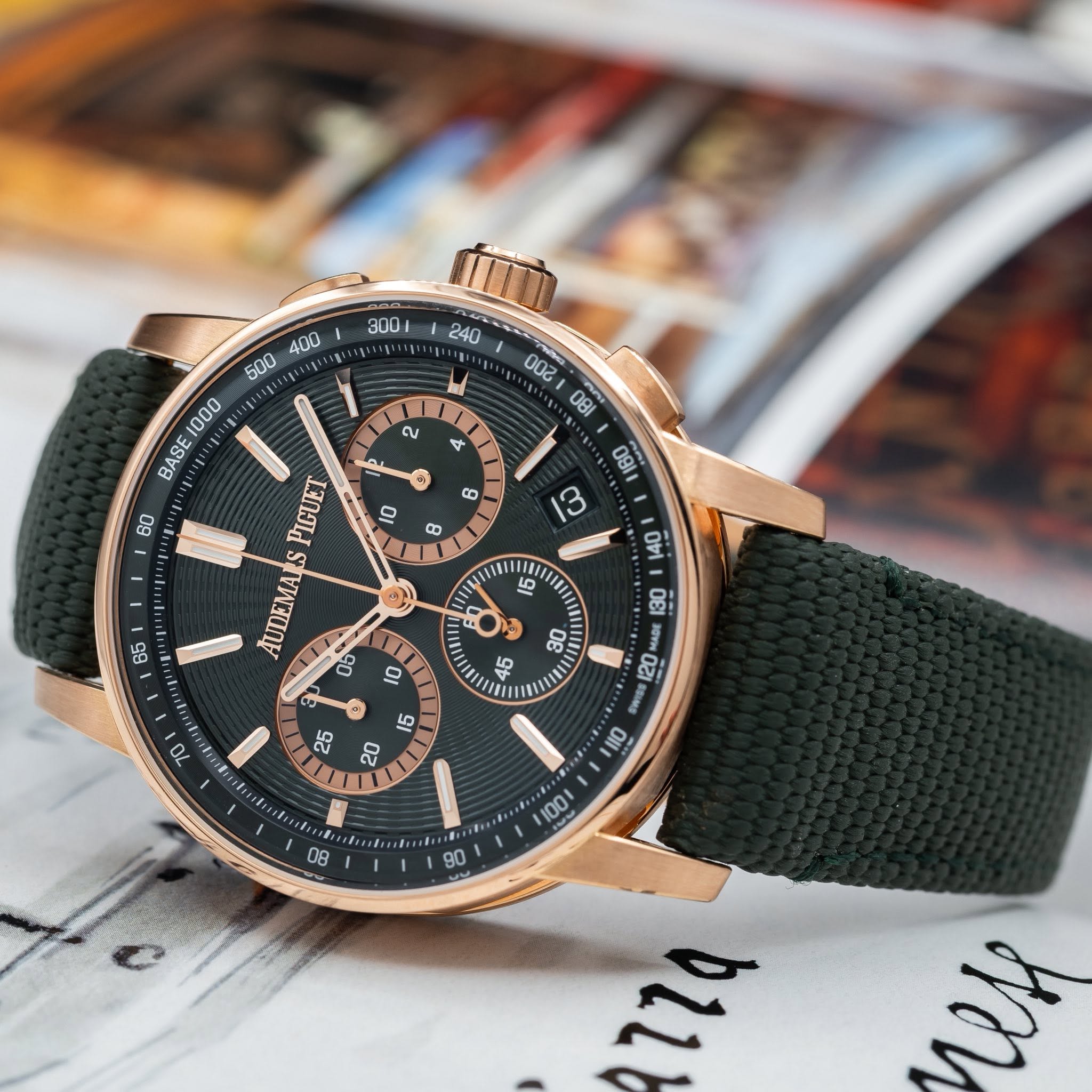 May be an image of wrist watch and text that says ' BASE ល ব က ယ 0 က 0끼 66 LO PIGUET S AUDEMAR 05 10 Oi MADE 1I0 क 00 100 0 m2a ትላ'