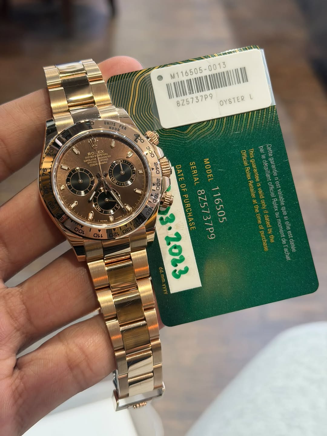 May be an image of wrist watch and text that says 'M116505- 825737P9 OYSTER L po bar! parie marl Cette DATE SERIAL MODEL OficialRolex This Official Rolex pugranteeisvali 「8…