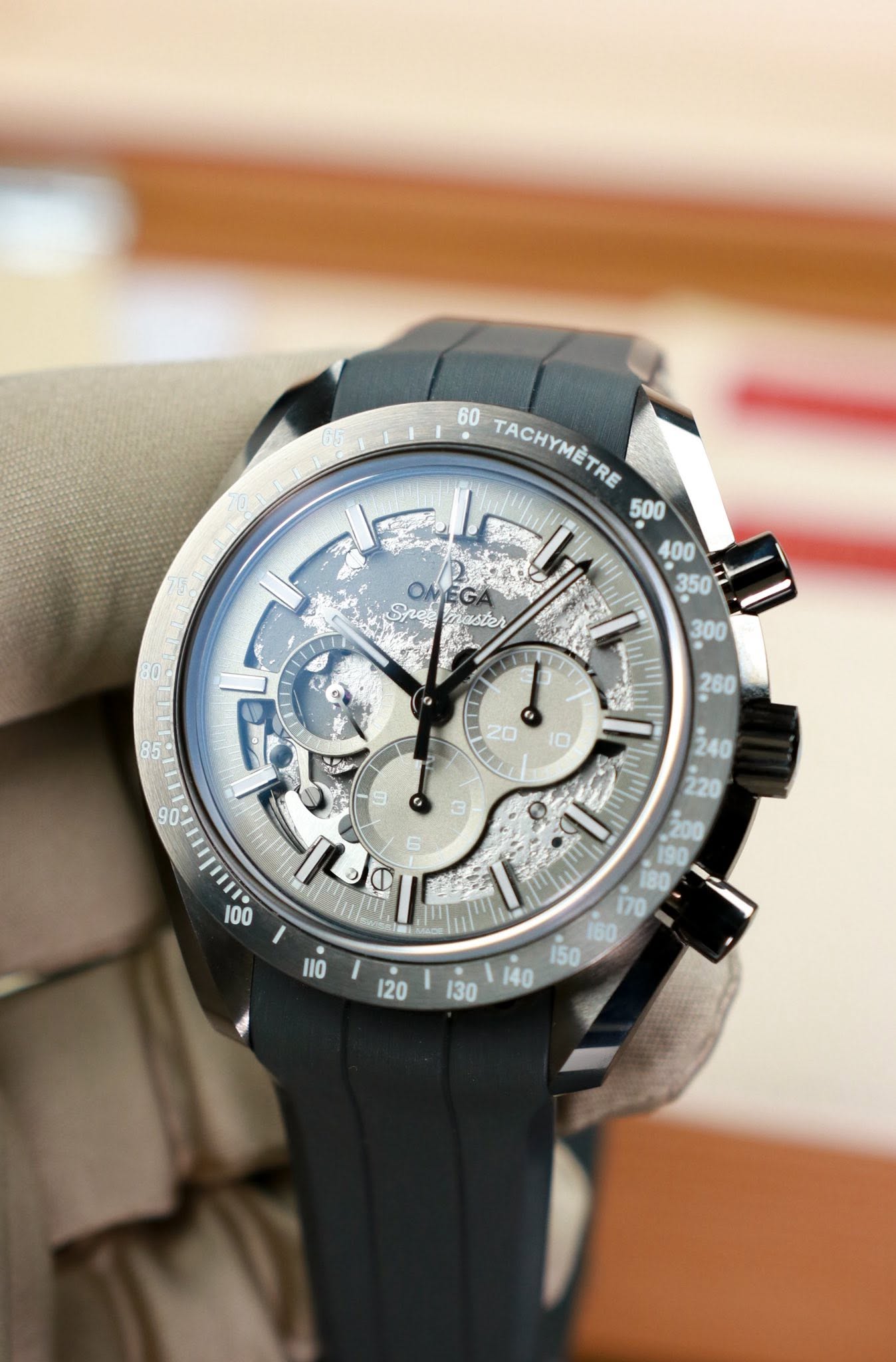May be an image of wrist watch and text that says '60 TACHYNETE TACHYMÈTRE Флa OMFO OMEGA aster 300 85 P உமன '
