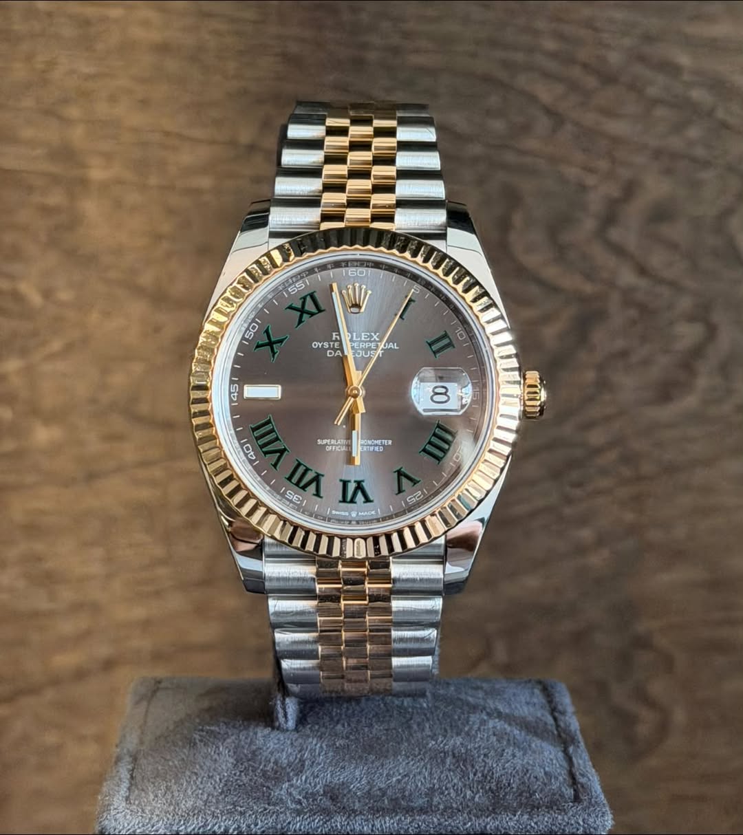 May be an image of wrist watch and text that says 'SS NII 50 LEX OYSTE EDI ERPE ল DA DA JAL 10 45 8 SUPERLATI OFTICA 40 PENOHETER NTIFIES 20 35 မ IA Sa'