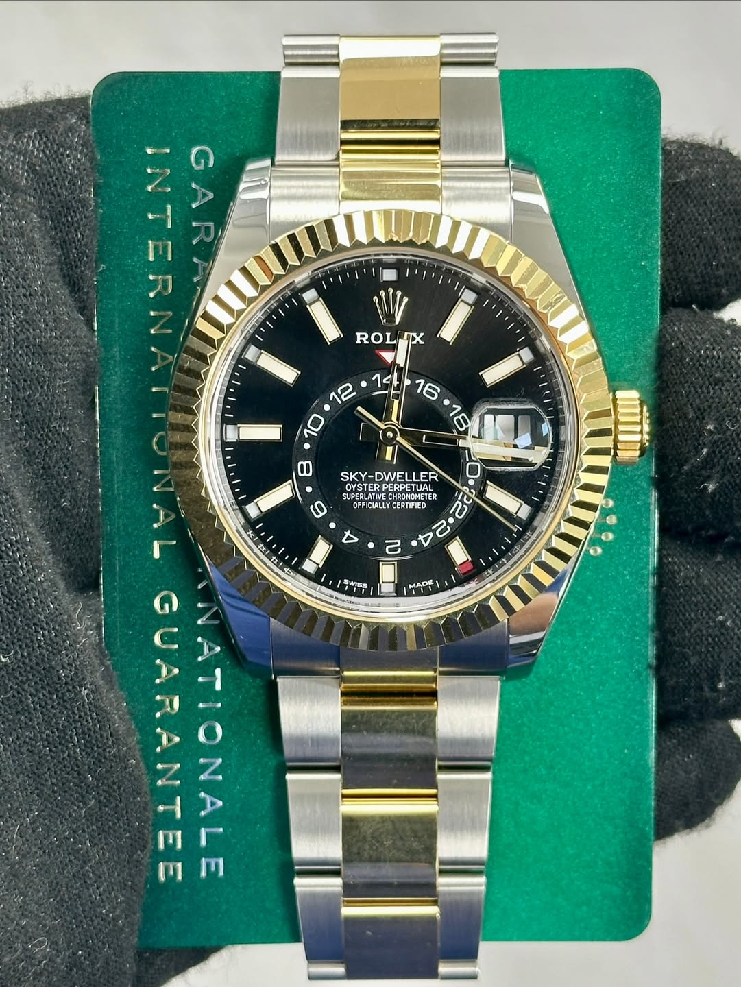 May be an image of wrist watch and text that says 'INTER GARA GA G ۱.ا٠ ROLAXX TX ROL DD O SKY-DWELLER EDDEDD PERPETUA SKY-DW LER OYSTERP CIESLATI SUPERLA HEEE CuMeE OFF…