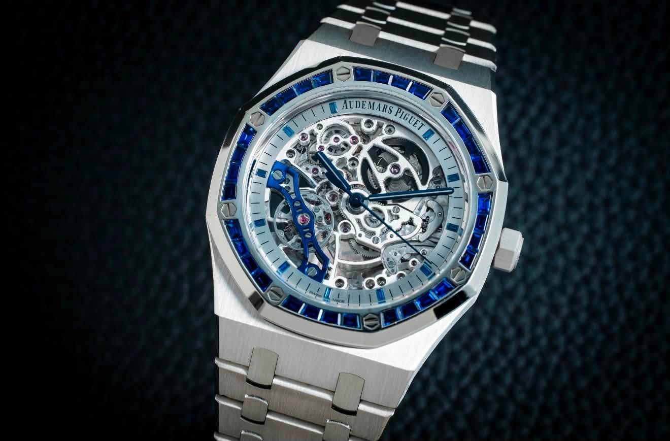 May be an image of wrist watch and text that says 'e AUDEMARS IGUET G'