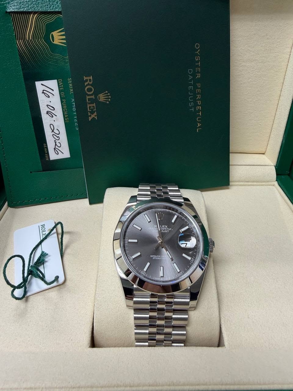 May be an image of wrist watch and text that says ' SEHIAL 06 AMTOTTeES ㅅㄱ이 2026 2 TCO ROLEL ROLE LEXTUP LEX HST CMESUA I - ٦ se 120'
