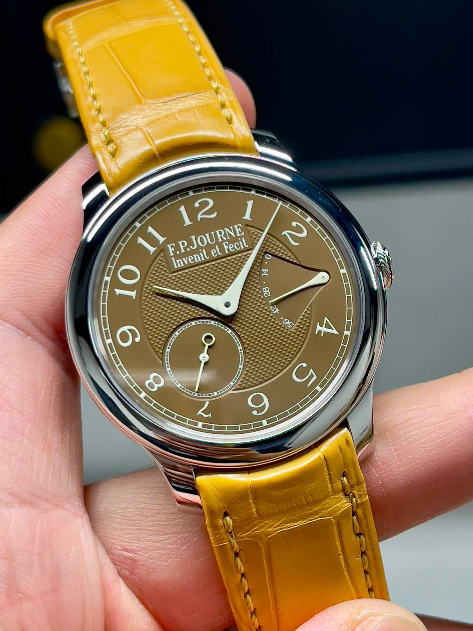 May be an image of wrist watch and text that says '12 1 11 Invenit F.P.JOURNE et Fecit 10 2 O ኢተግግግን 三 35 का 95 9 4 8 L ဌ 9'