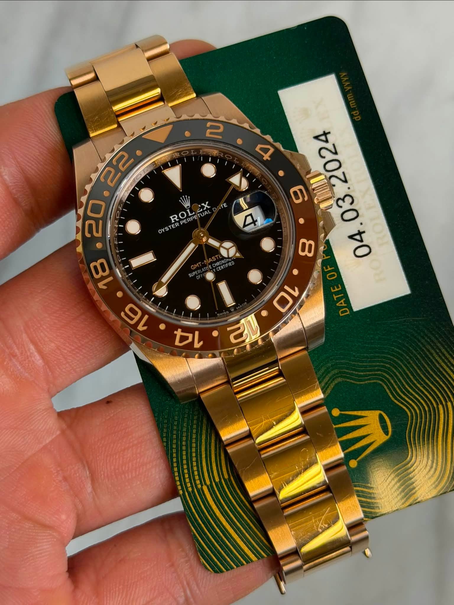 May be an image of wrist watch and text that says '20.22 20 ROL YSTER YSTERPE 18 ၈ RO থा 실 0 DAT טם'