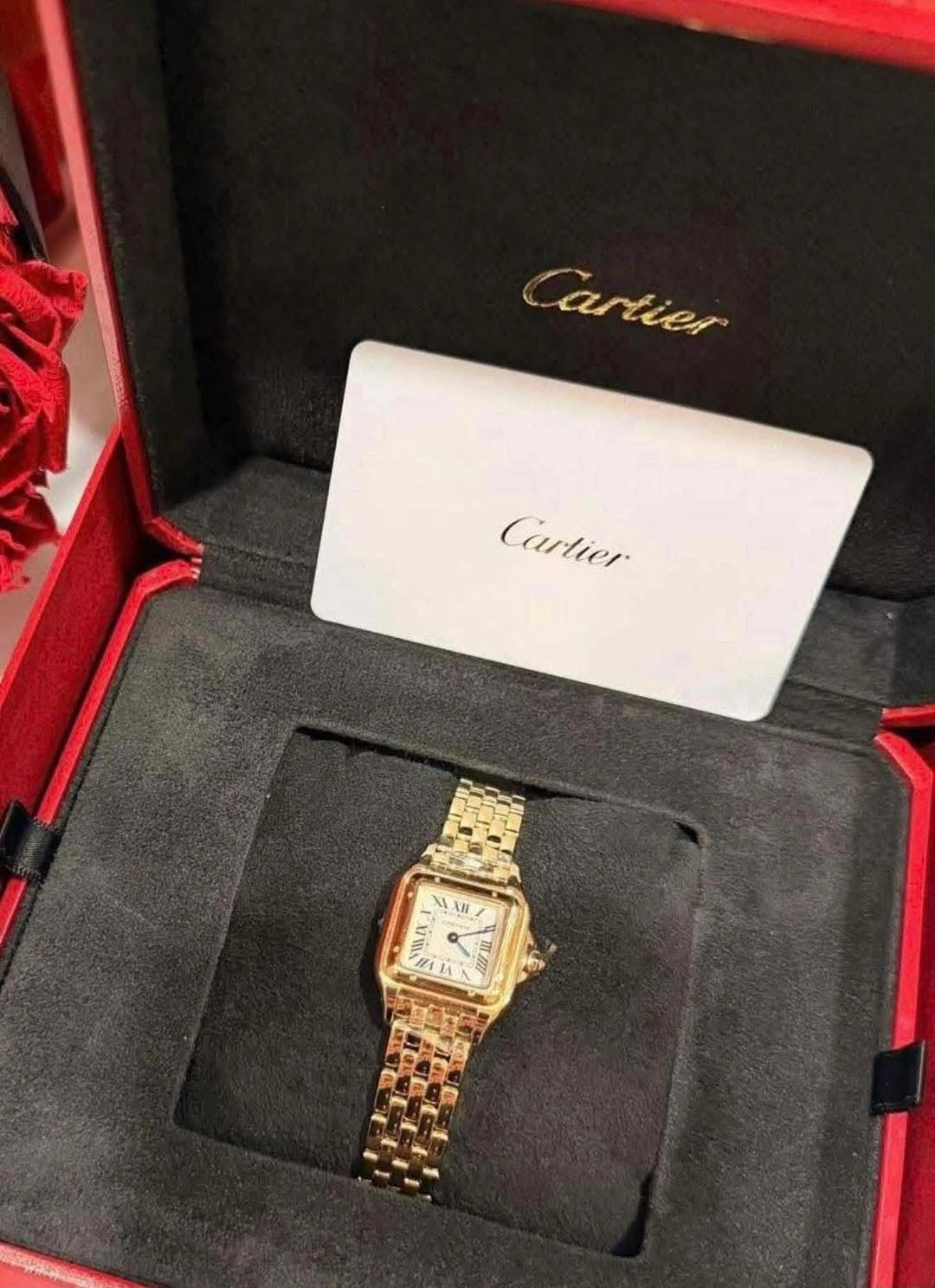 May be an image of wrist watch and text that says 'Cartier tier Cartier ALA 侉 LII 11 1 HOP'
