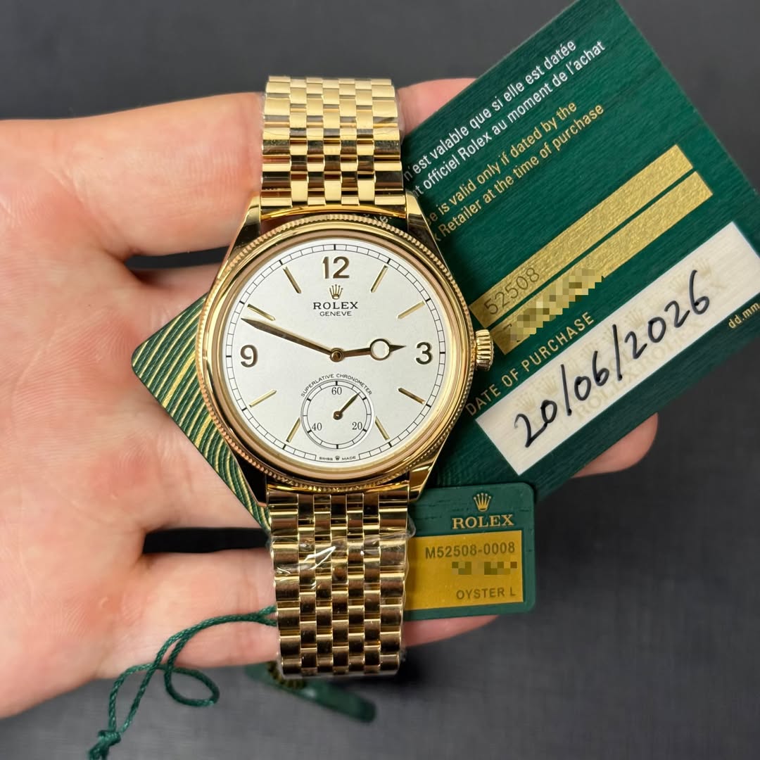 May be an image of wrist watch and text that says 'est de datee achat elle momentd que valable Rolex dated by est officiel valid at th only time of nurchace purcnase the the…
