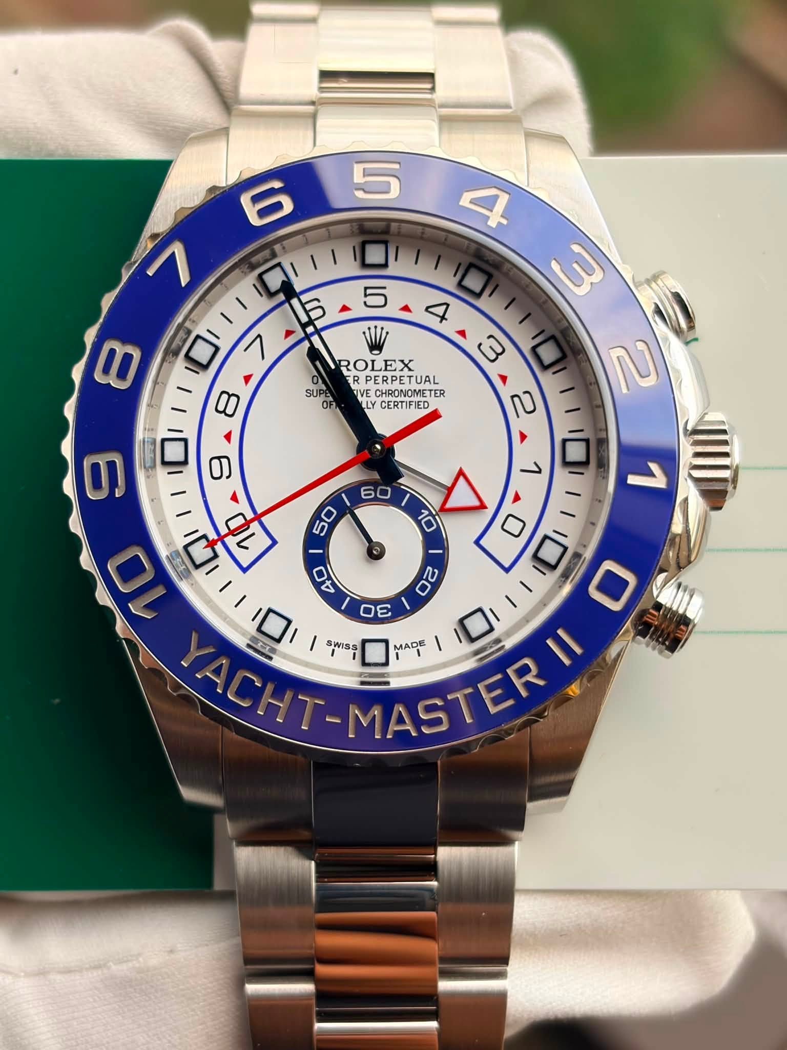 May be an image of wrist watch and text that says ' SUPE 5 WI ROLEX EX ER ERPERPE PERPETUAL TUAL Hy VE HRONOMETE TER LLY CERTIFIED S I 7 8 9 জন 미 9 יחי 10 40 וםי O 60 1 50 A 10…