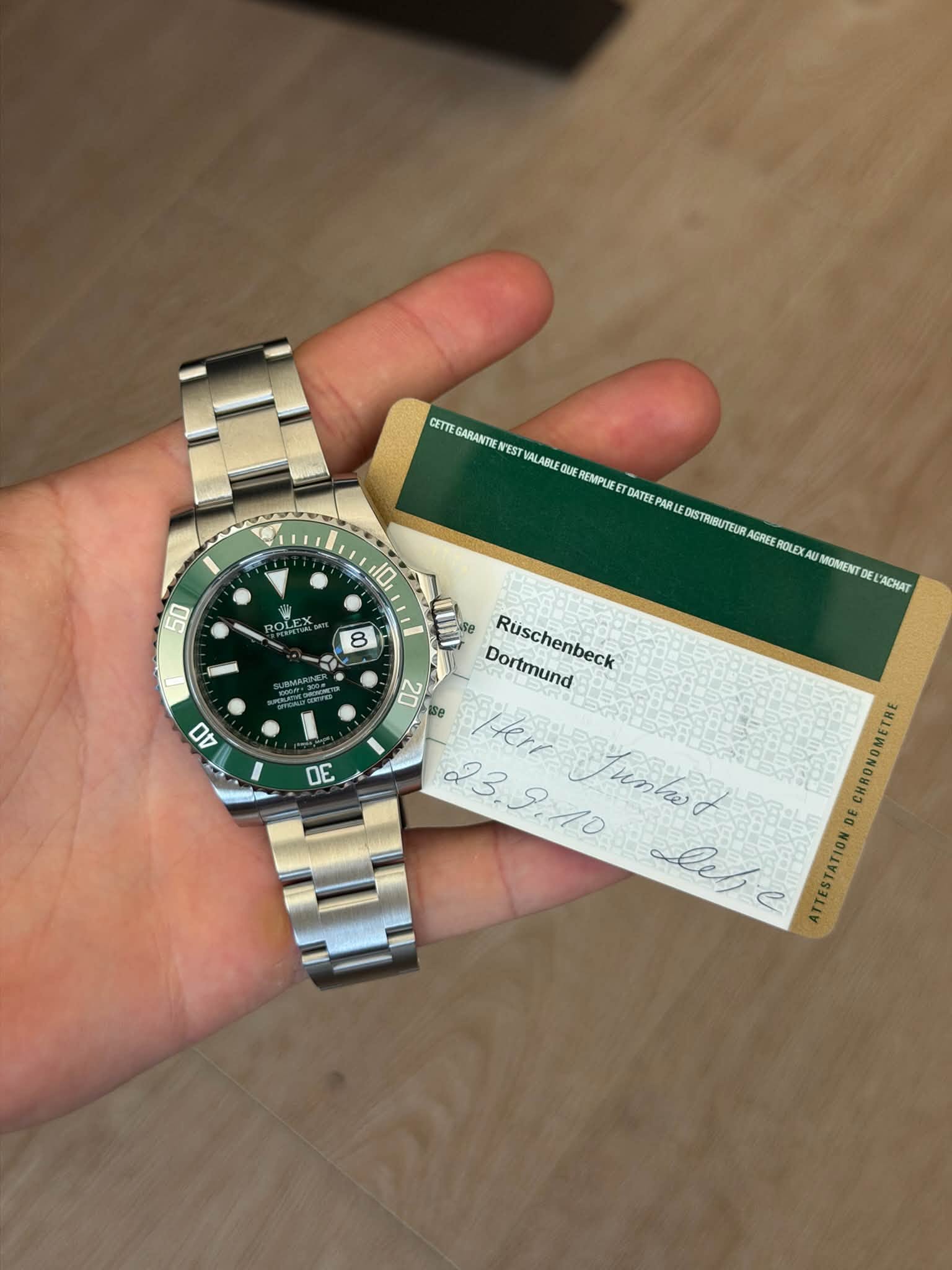 May be an image of wrist watch and text that says 'CETTE GARANTIE NEST NALABLE LEO ME REMPUE DATEE PAR PAR LEO DES LEDIS I TRIBUTEUR AGREE ROLEX AU MOMENT DE ACHAT 50 10 LEN 8…