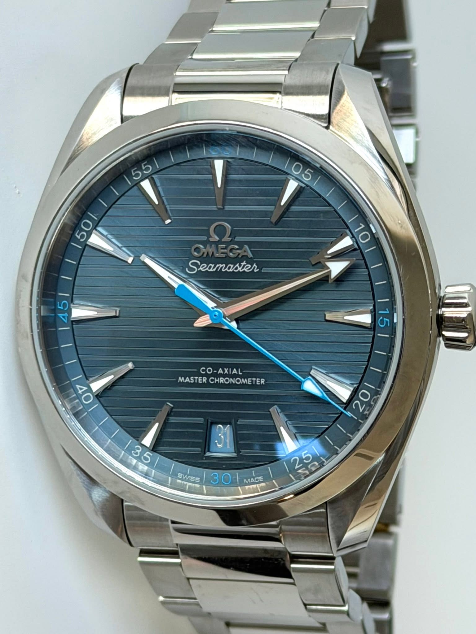 No photo description available.