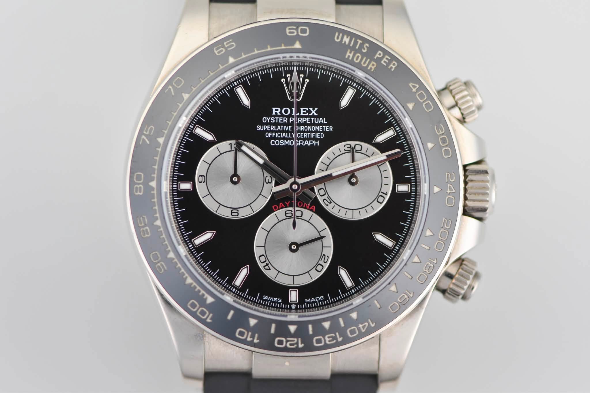 May be an image of wrist watch and text that says ' ヤ ROLEX OYSTER PERPETUAL OYSTERPERPETUAL TUAL SUPERLATIVE HRONOMETE OMETE TER OFFICIALLY OFFICIALLYCERTIFIED CERTIFIED…