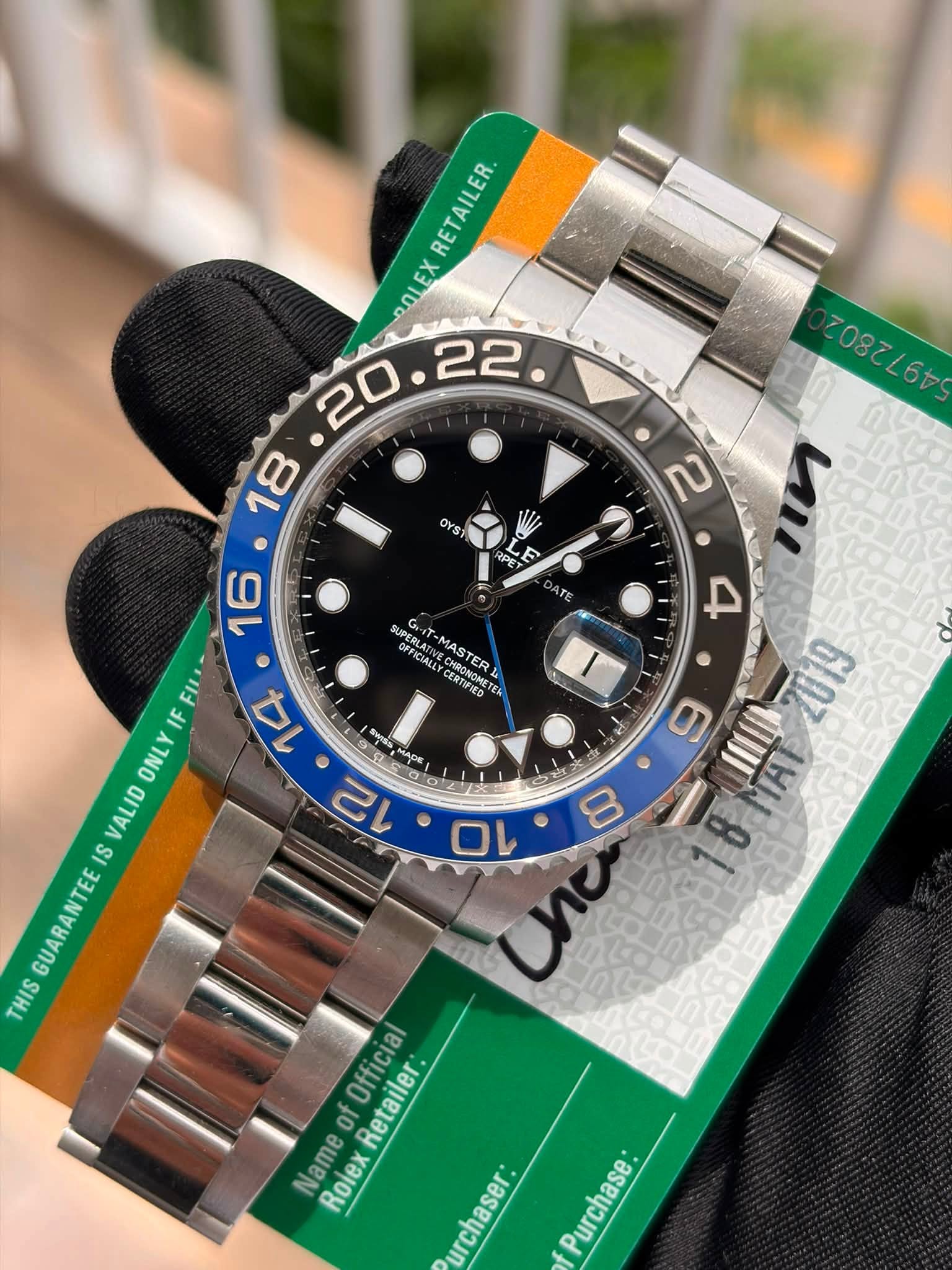 May be an image of wrist watch and text that says 'EX RETAILER. RETAILER OYS 2 PET 3 SUPERLAT OFFICIAL FFICINECHOON -MAST MASTER CHRONOMET CHRONONET G T CERTIFIED ١ 16 FIL F ONLY…