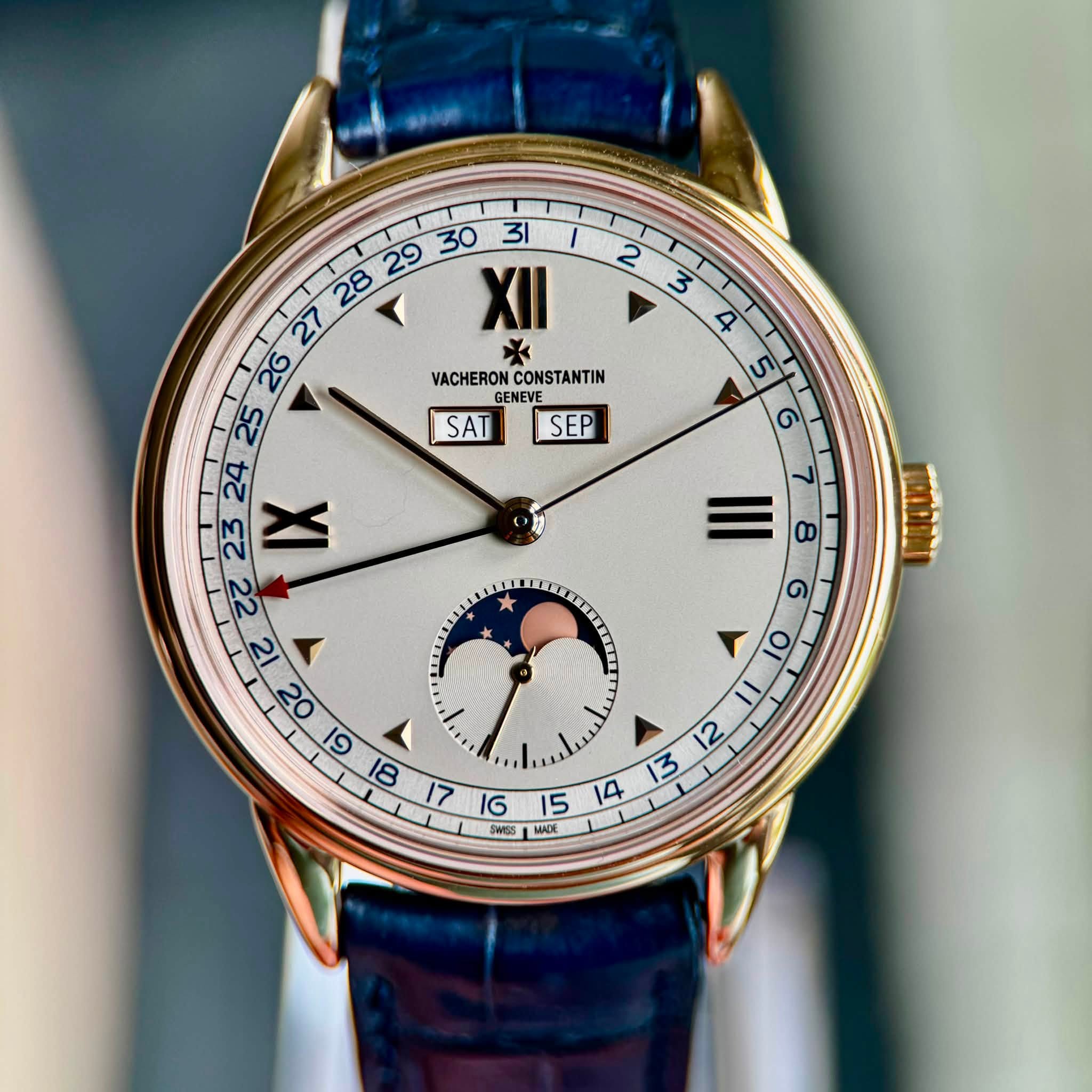 May be an image of wrist watch and text that says ' XII 26 水 VACHERON CONSTANTIN 25 GENEVE SAT SEP 24 23 IX දෑ 12 20 G/ E 8 2 G 5 4 E SWISS MADE III 8 6 4 o さ 1'