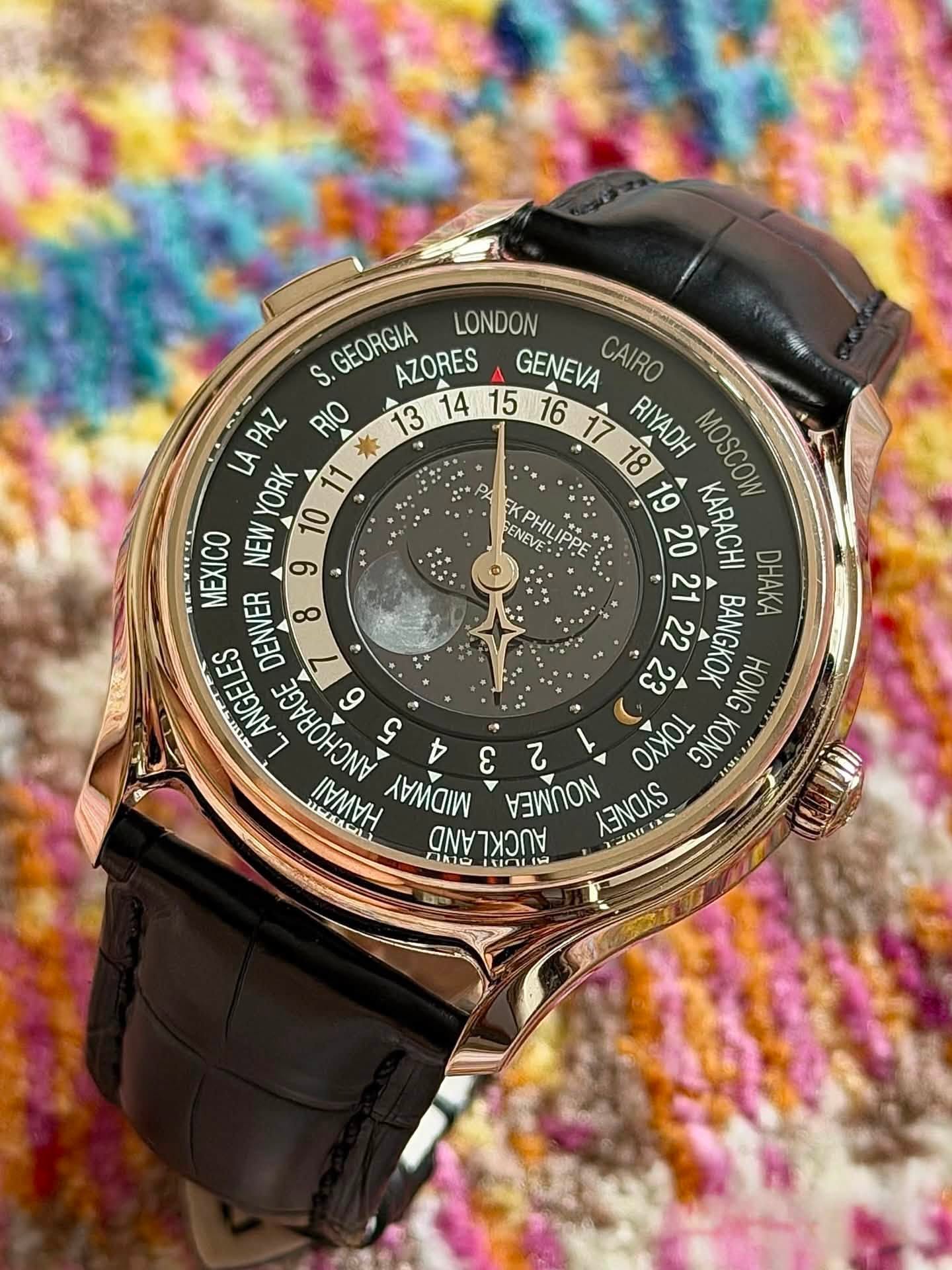 May be an image of wrist watch and text that says 'LONDON S. GEORGIA AZORES GENEVA CAIRO PAZ RIO RIYADH MOSCOW LA YORK 11 * 10 19 MEXICO NEW 9 ENEVE KPHILIPPE 20 KARACHI AO…
